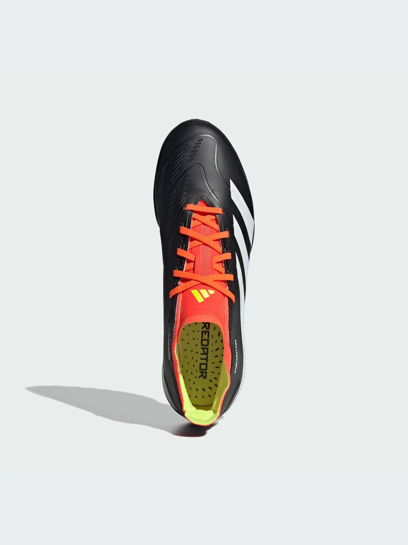 Кроссовки Adidas Predator модель IG7723-KZ Кроссовки Adidas Predator модель IG7723-KZ Фото