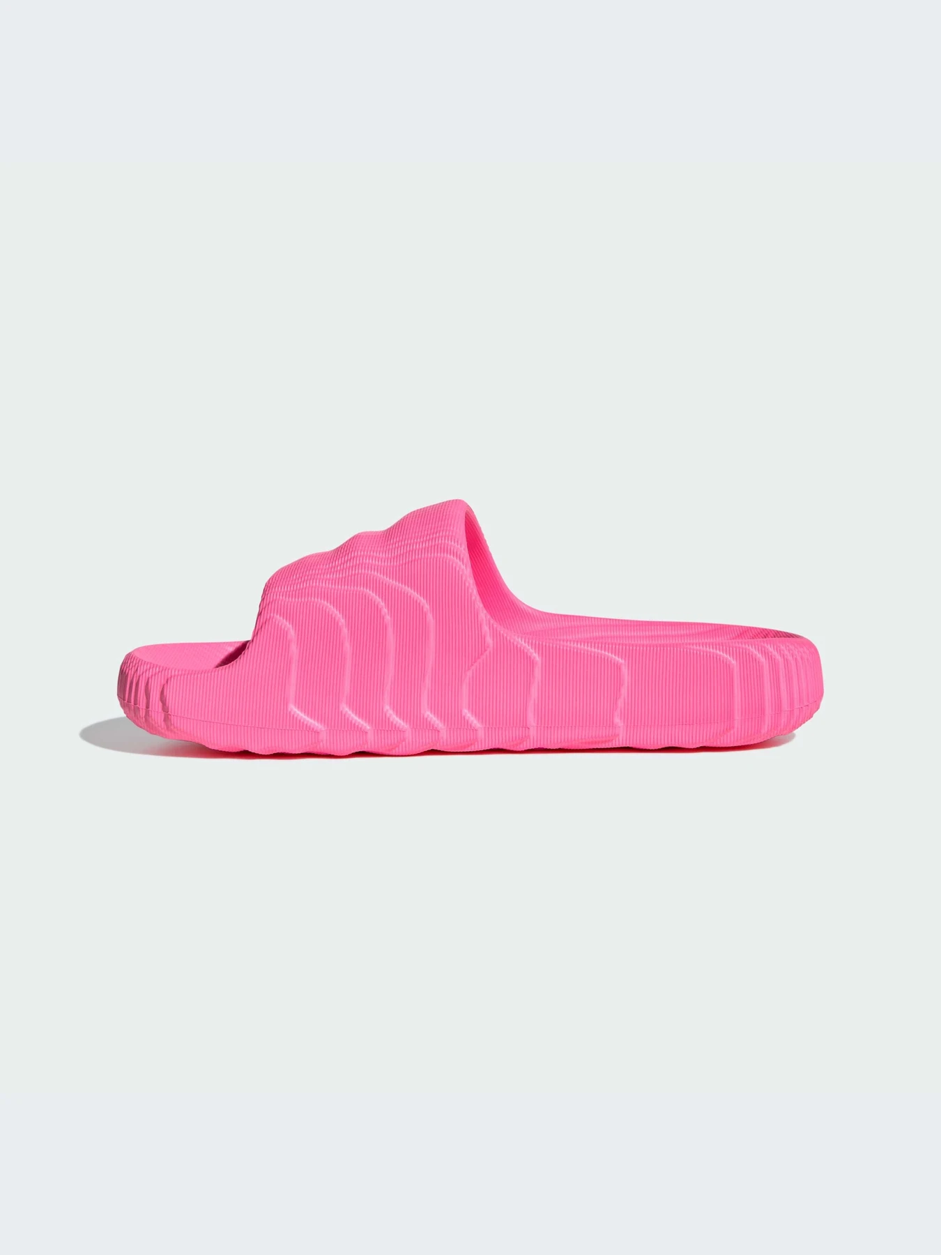 Шлёпанцы Adidas Adilette модель IF3568-KZ Шлёпанцы Adidas Adilette модель IF3568-KZ Фото