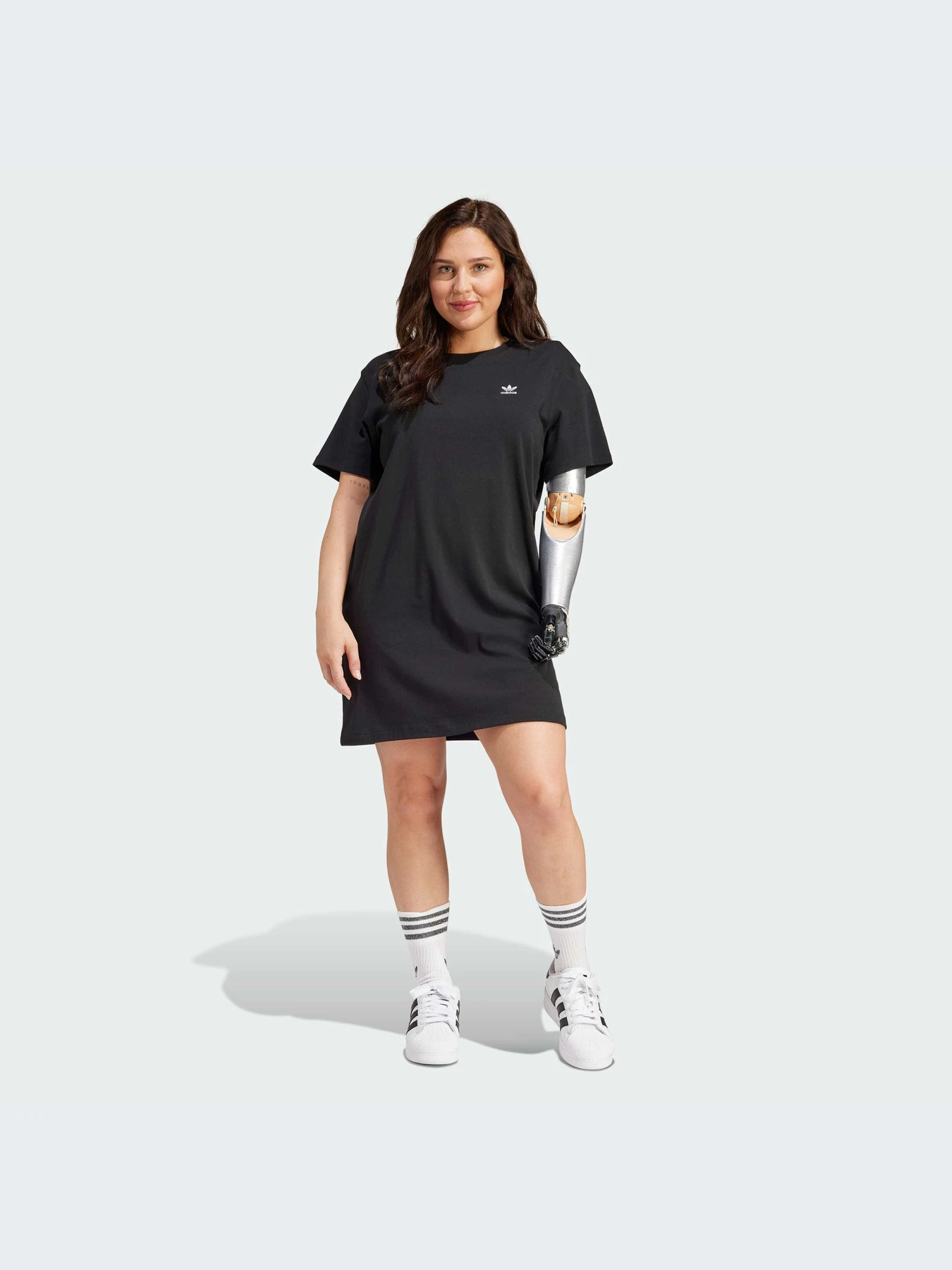 Платья Adidas Adicolor модель IU2404-KZ Платья Adidas Adicolor модель IU2404-KZ Фото