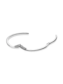 Самостоятельные PANDORA Moments модель 598338CZ Фото