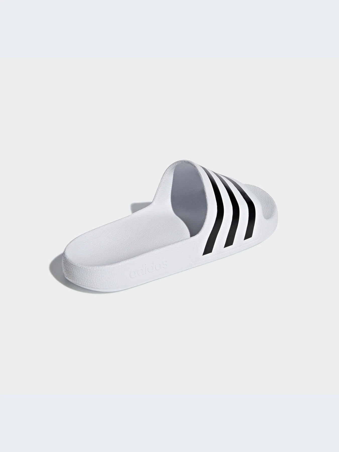 Шлёпанцы Adidas Adilette модель F35539-KZ Шлёпанцы Adidas Adilette модель F35539-KZ Фото