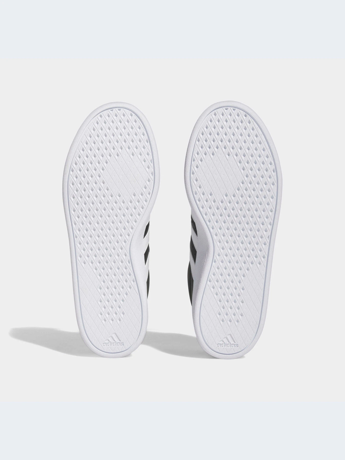 Кроссовки Adidas модель HP9425-KZ Кроссовки Adidas модель HP9425-KZ Фото