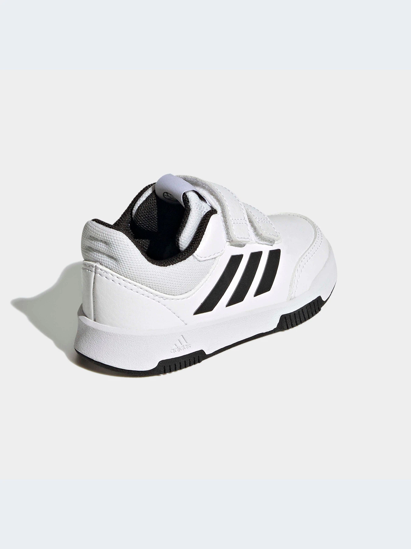 Кроссовки Adidas модель GW1988-KZ Кроссовки Adidas модель GW1988-KZ Фото