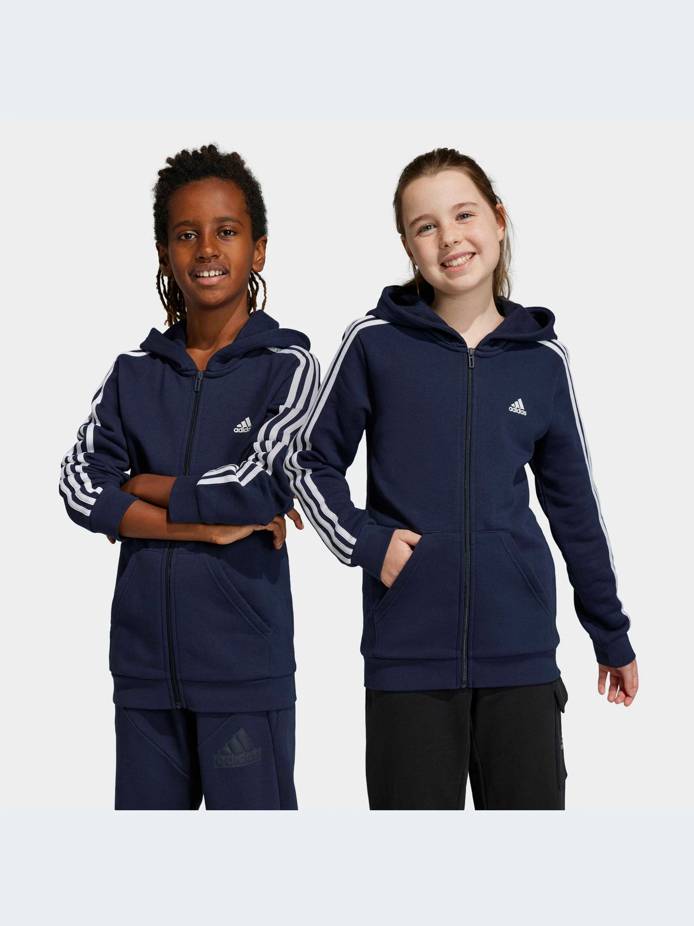 Худи и свитшоты Adidas модель IC0600-KZ Худи и свитшоты Adidas модель IC0600-KZ Фото