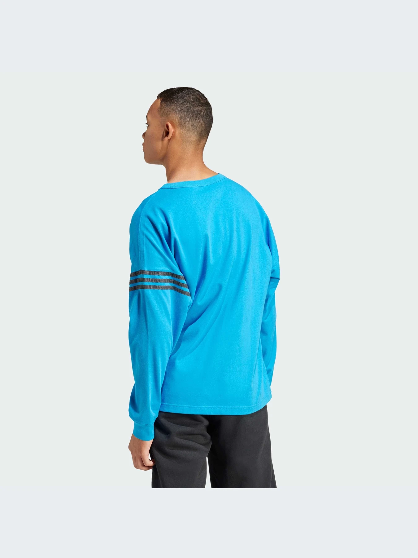Худи и свитшоты Adidas модель IS2814-KZ Худи и свитшоты Adidas модель IS2814-KZ Фото