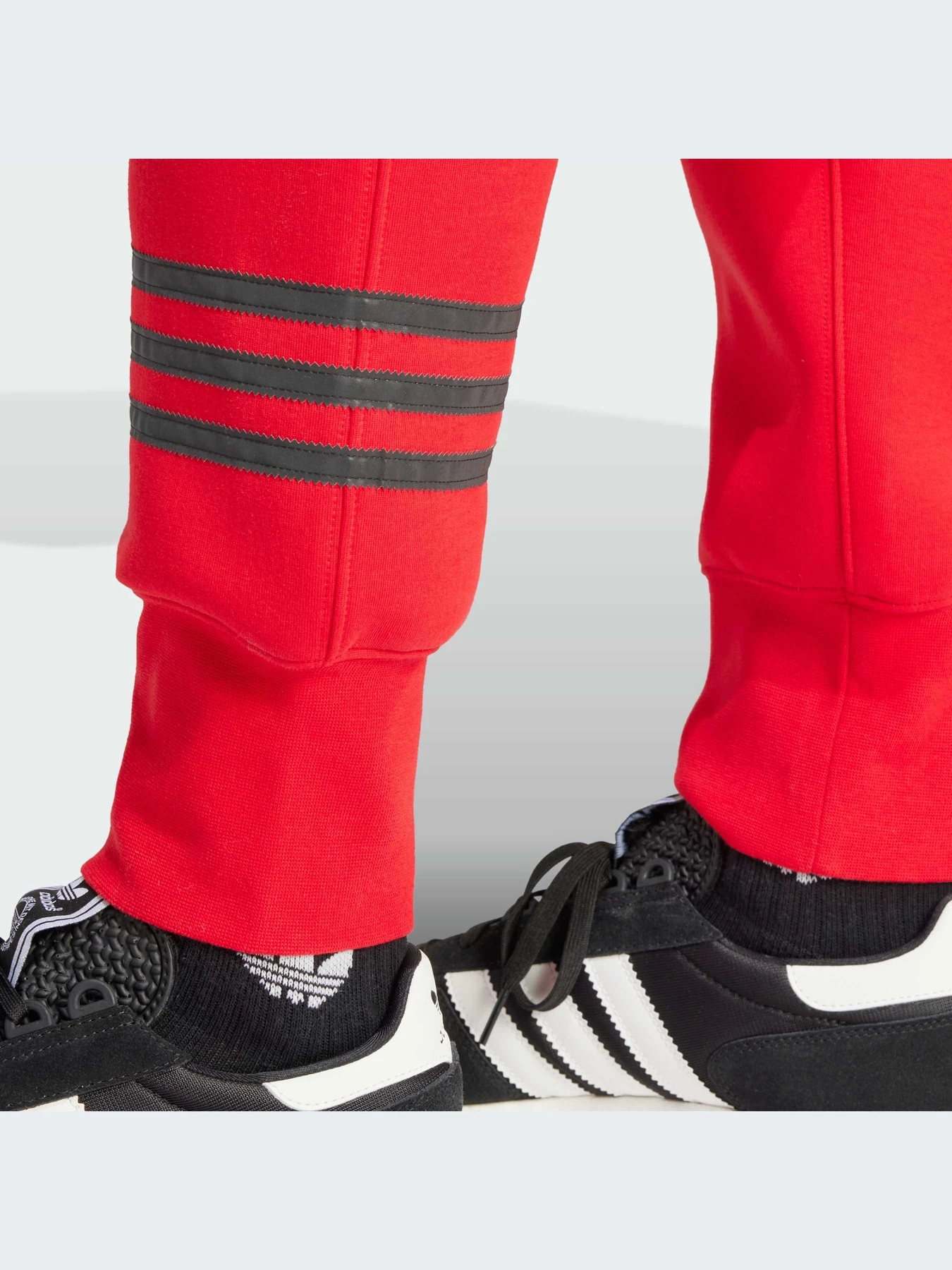 Брюки Adidas модель IR9443-KZ Брюки Adidas модель IR9443-KZ Фото