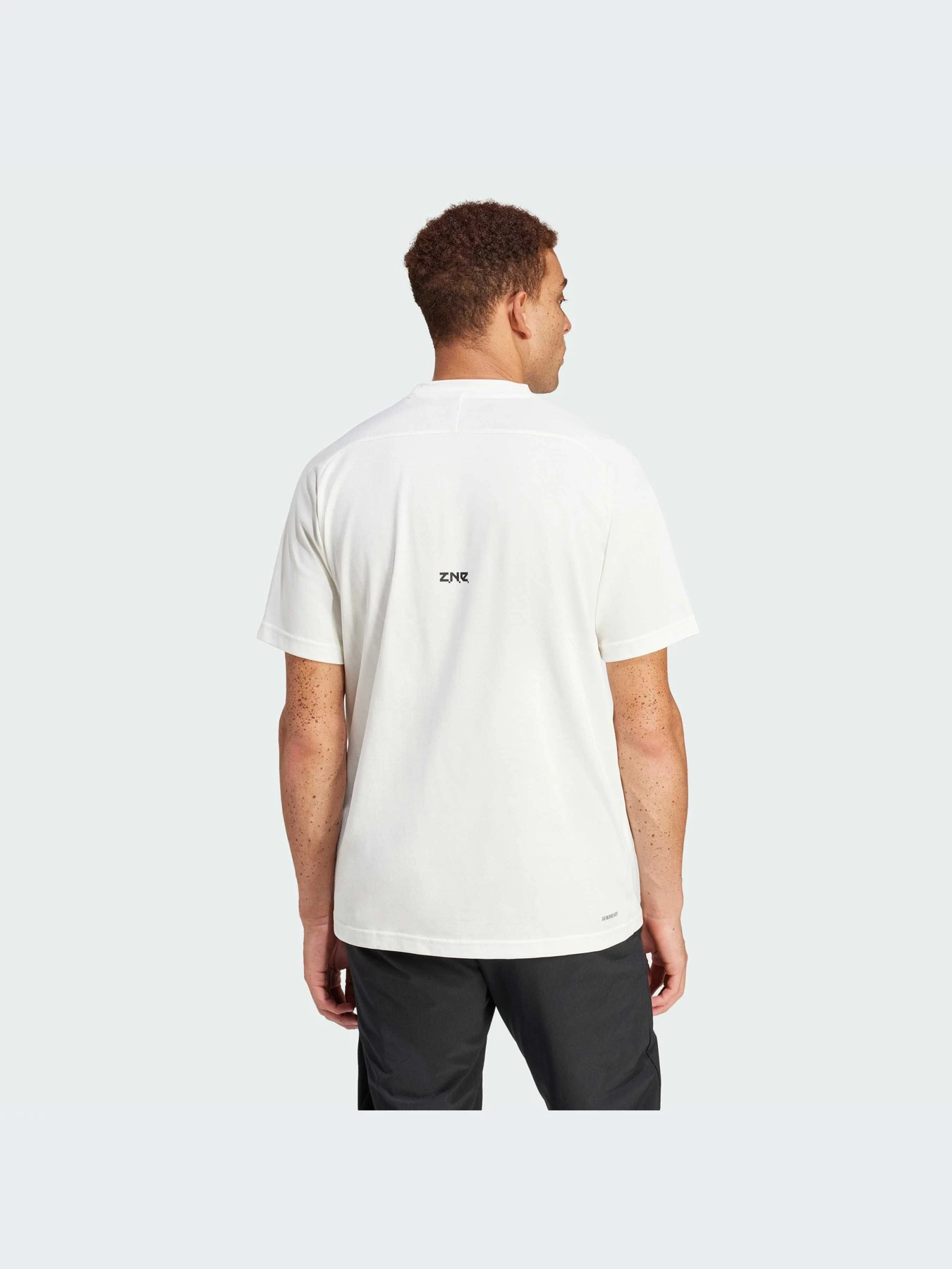 Футболки и поло Adidas ZNE модель IN7097-KZ Футболки и поло Adidas ZNE модель IN7097-KZ Фото