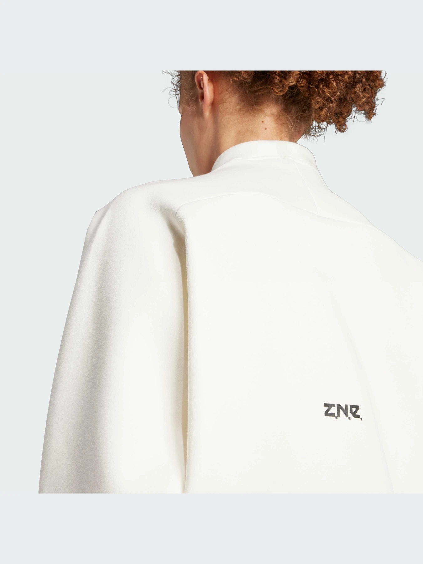 Худи и свитшоты Adidas ZNE модель IS3898-KZ Худи и свитшоты Adidas ZNE модель IS3898-KZ Фото