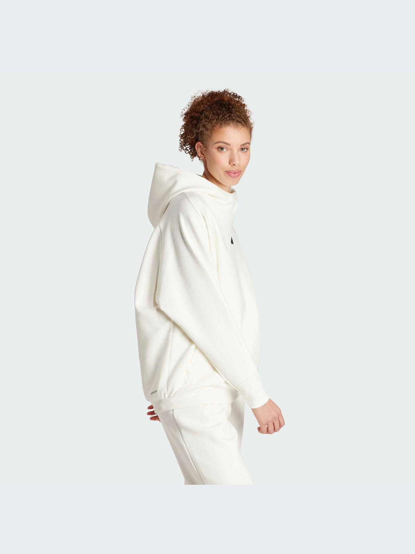 Худи и свитшоты Adidas ZNE модель IS3904-KZ Худи и свитшоты Adidas ZNE модель IS3904-KZ Фото