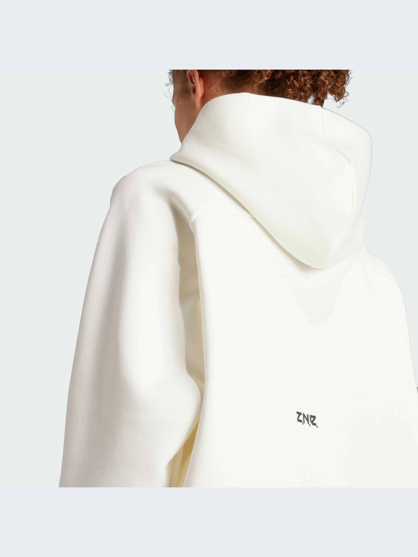 Худи и свитшоты Adidas ZNE модель IS3904-KZ Худи и свитшоты Adidas ZNE модель IS3904-KZ Фото