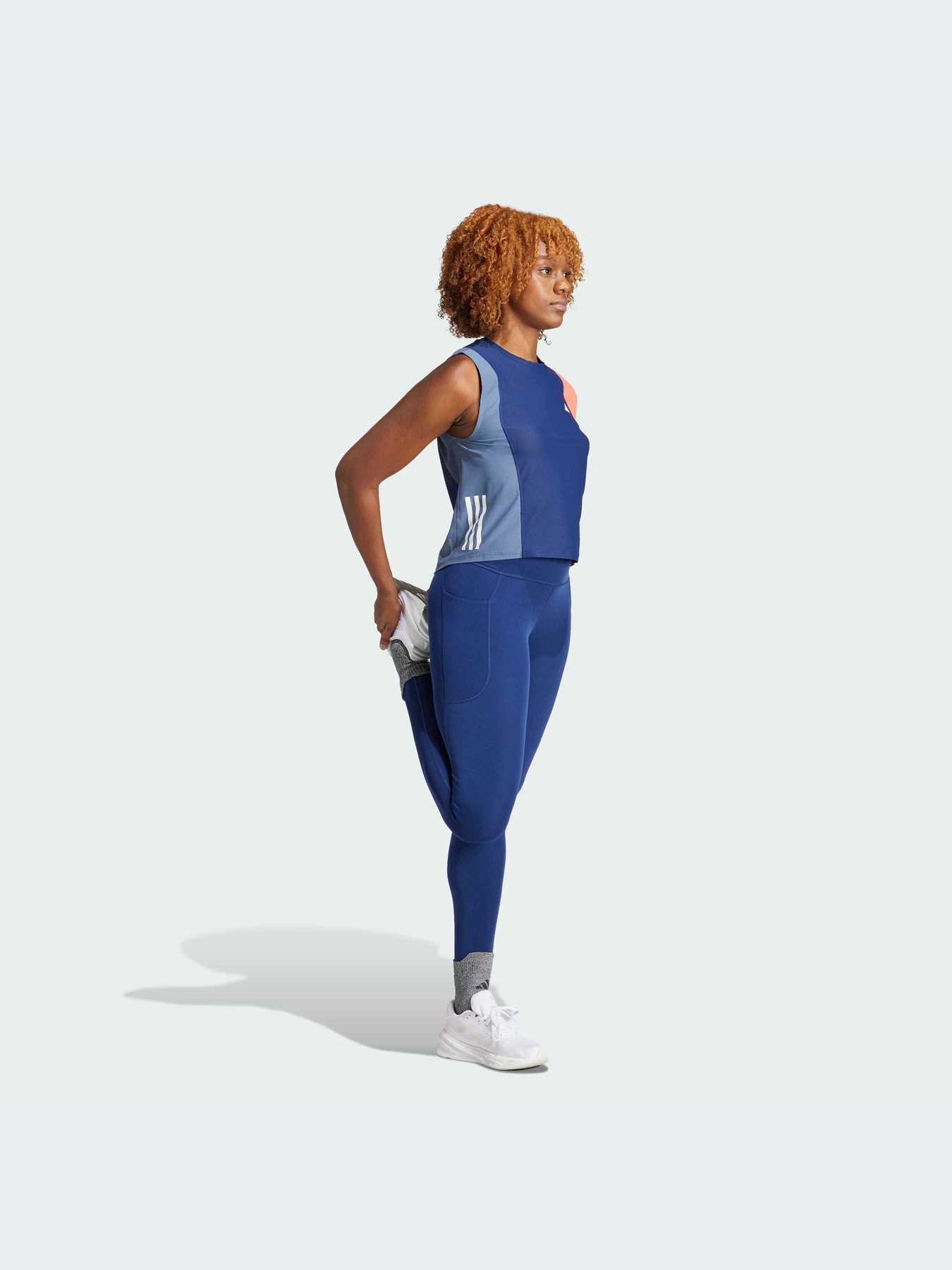 Брюки Adidas модель IU1648-KZ Брюки Adidas модель IU1648-KZ Фото