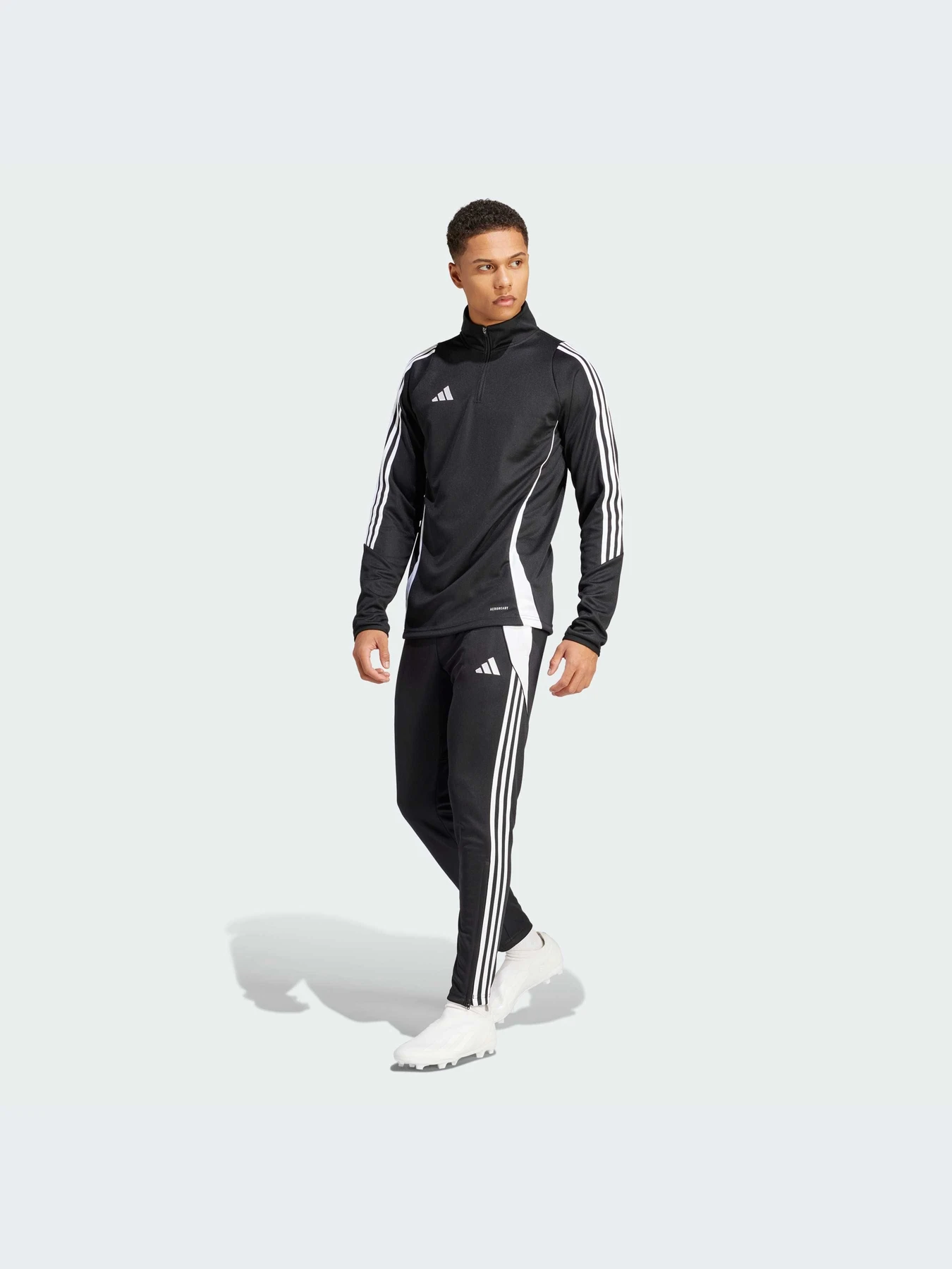 Брюки Adidas Tiro модель IP1953-KZ Брюки Adidas Tiro модель IP1953-KZ Фото