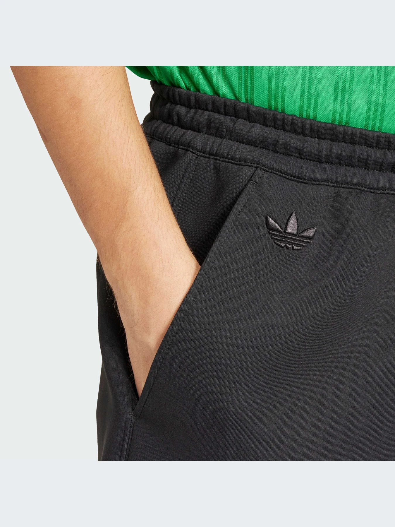 Шорты Adidas модель IR9430-KZ Шорты Adidas модель IR9430-KZ Фото