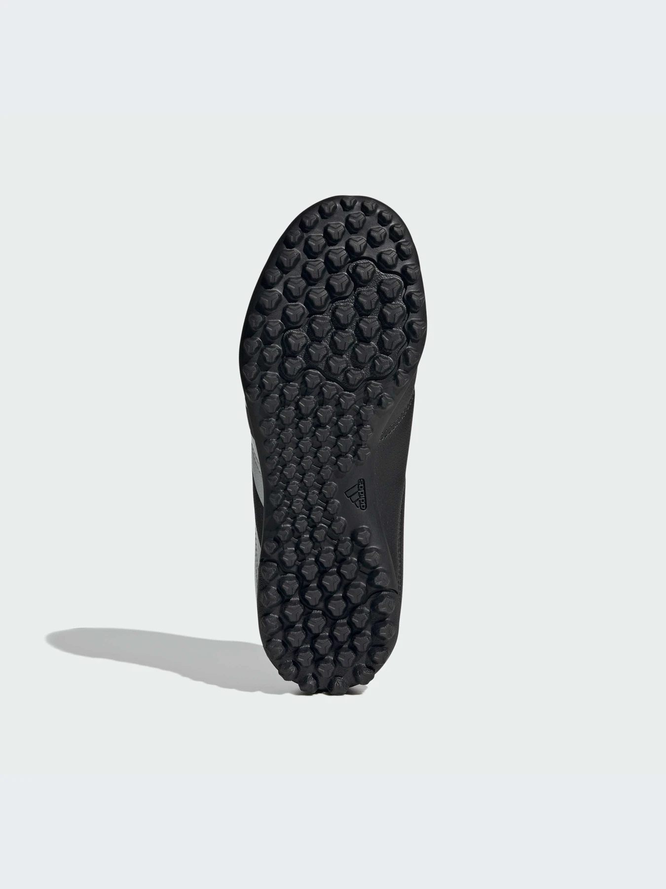 Кроссовки Adidas Predator модель IG5437-KZ Кроссовки Adidas Predator модель IG5437-KZ Фото