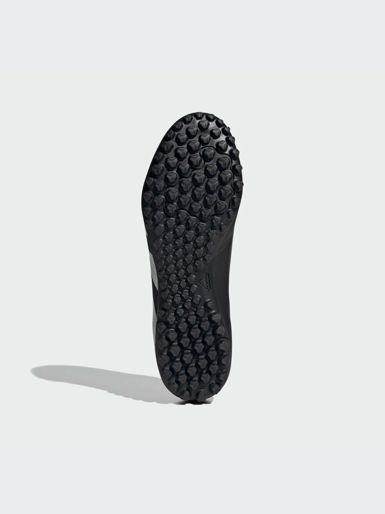 Кроссовки Adidas Predator модель IG7711-KZ Кроссовки Adidas Predator модель IG7711-KZ Фото