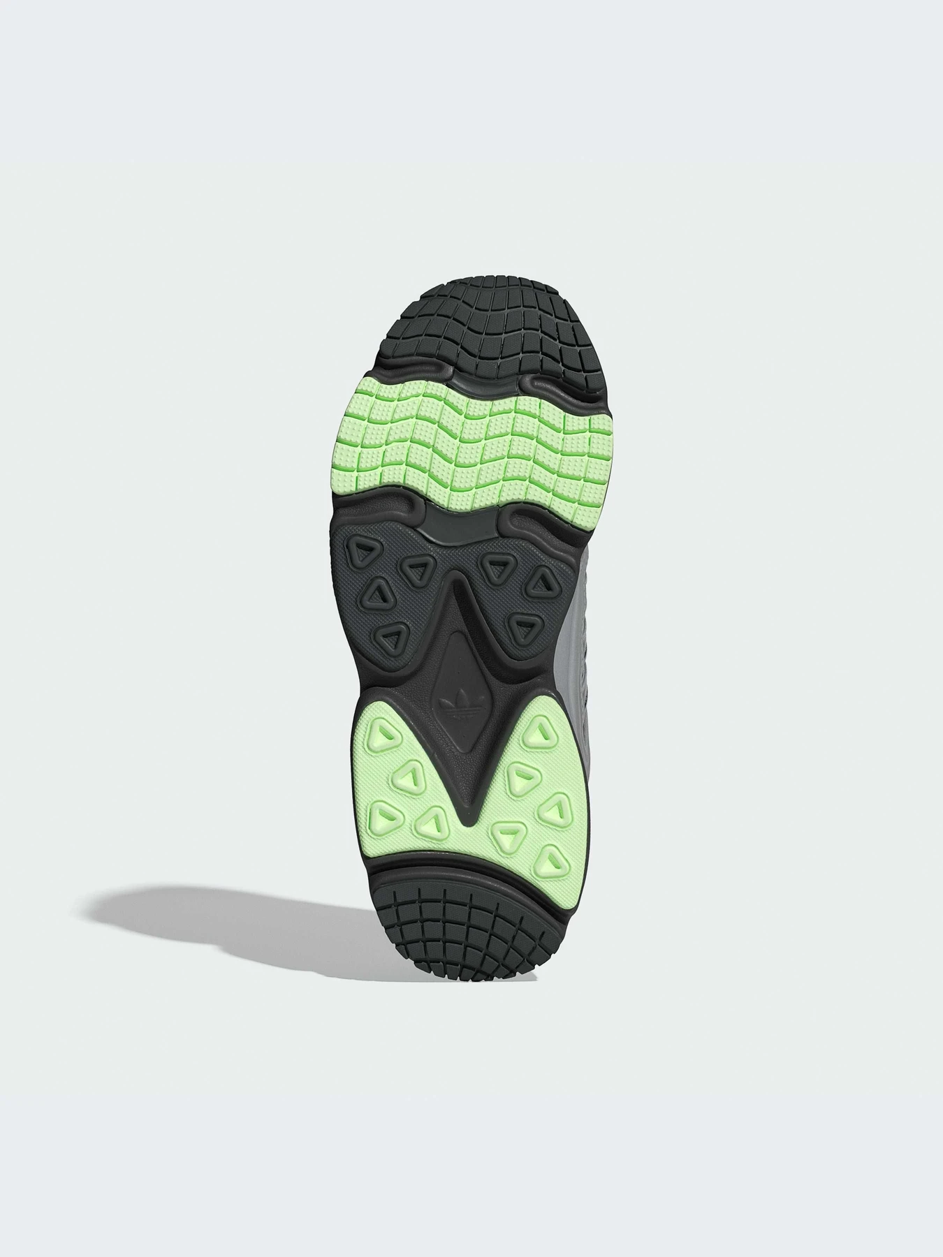 Кроссовки Adidas Ozweego модель IE5842-KZ Кроссовки Adidas Ozweego модель IE5842-KZ Фото