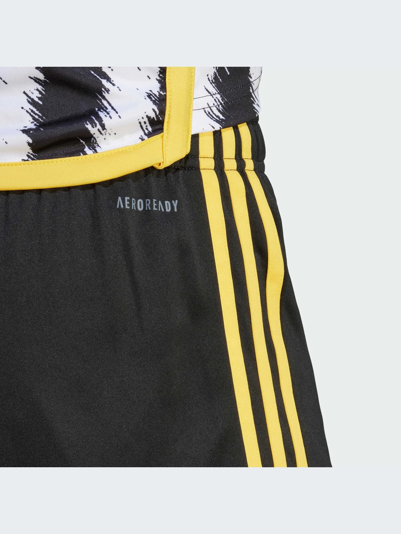 Шорты Adidas модель HR8254-KZ Шорты Adidas модель HR8254-KZ Фото