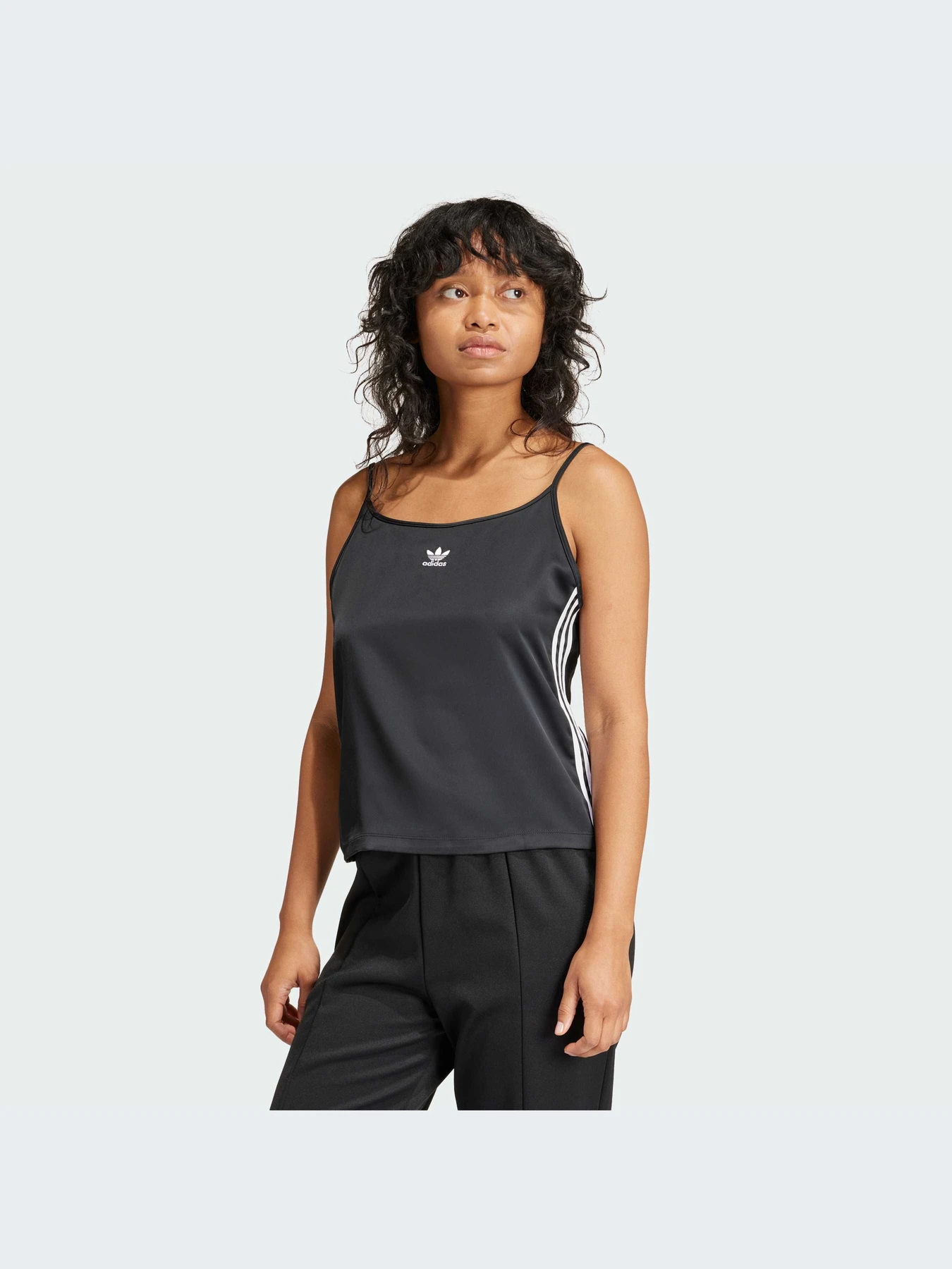 Футболки и поло Adidas Adicolor модель IU2417-KZ Футболки и поло Adidas Adicolor модель IU2417-KZ Фото