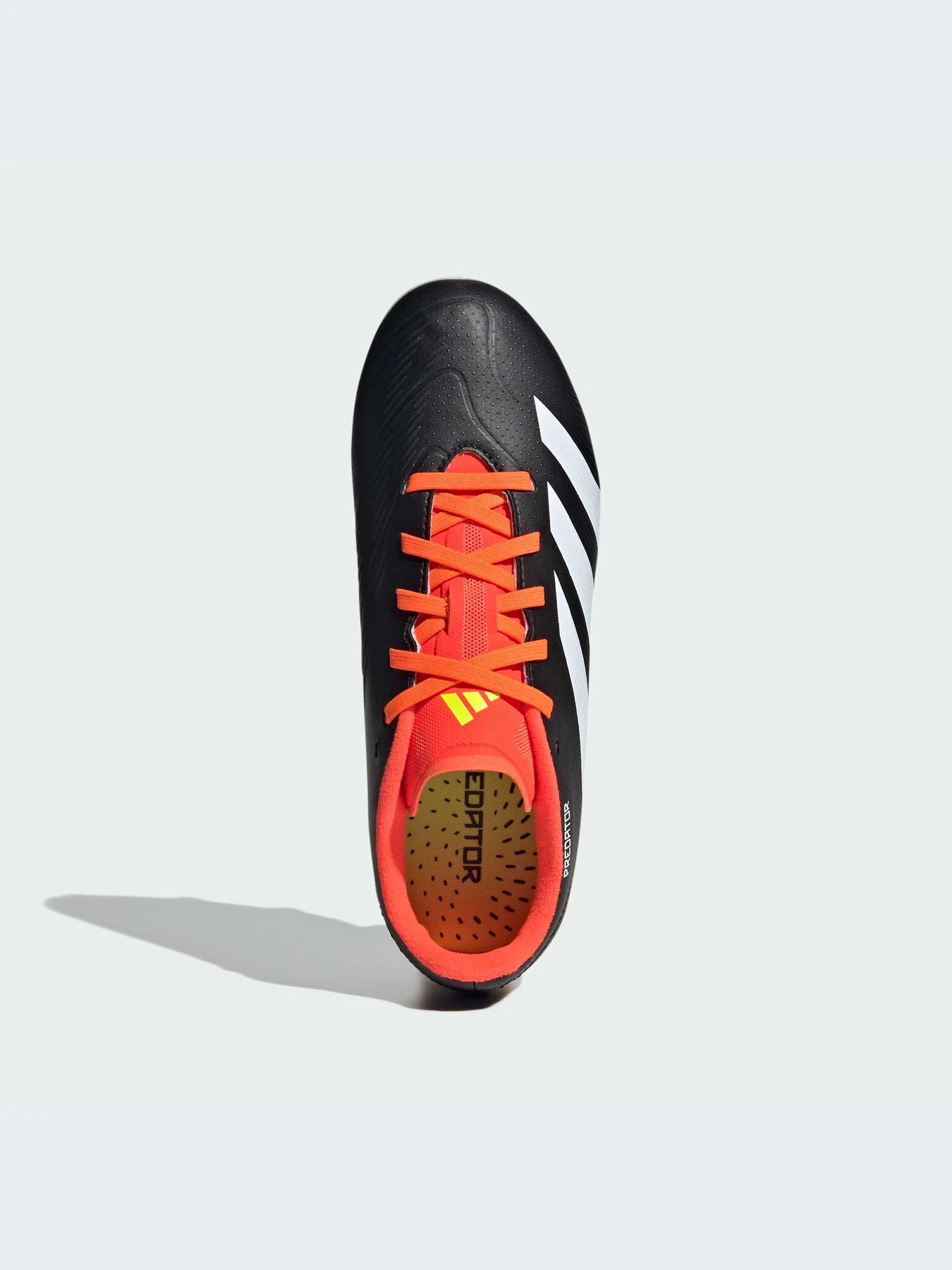 Кроссовки Adidas Predator модель IG7748-KZ Кроссовки Adidas Predator модель IG7748-KZ Фото