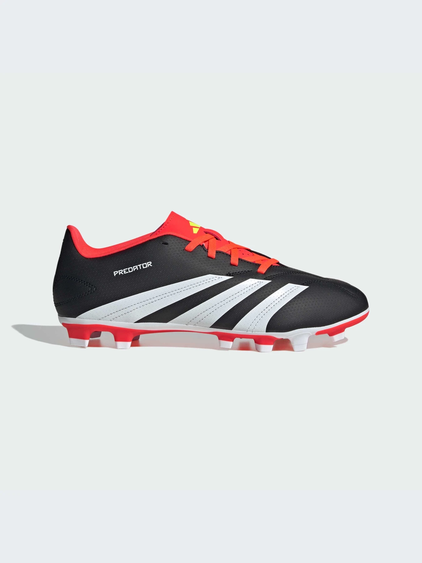 Кроссовки Adidas Predator модель IG7760-KZ Кроссовки Adidas Predator модель IG7760-KZ Фото