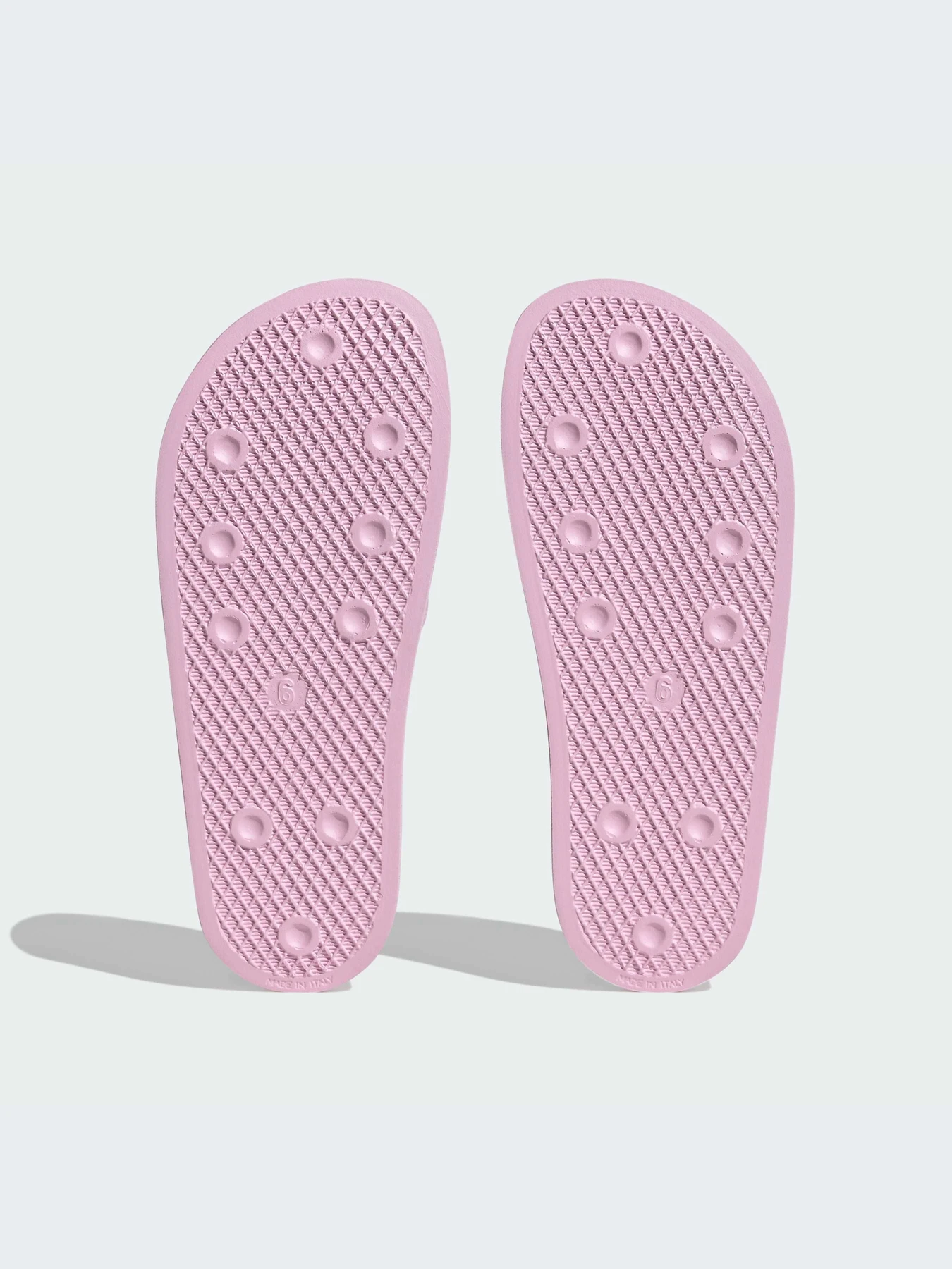Шлёпанцы Adidas Adilette модель IE9618-KZ Шлёпанцы Adidas Adilette модель IE9618-KZ Фото