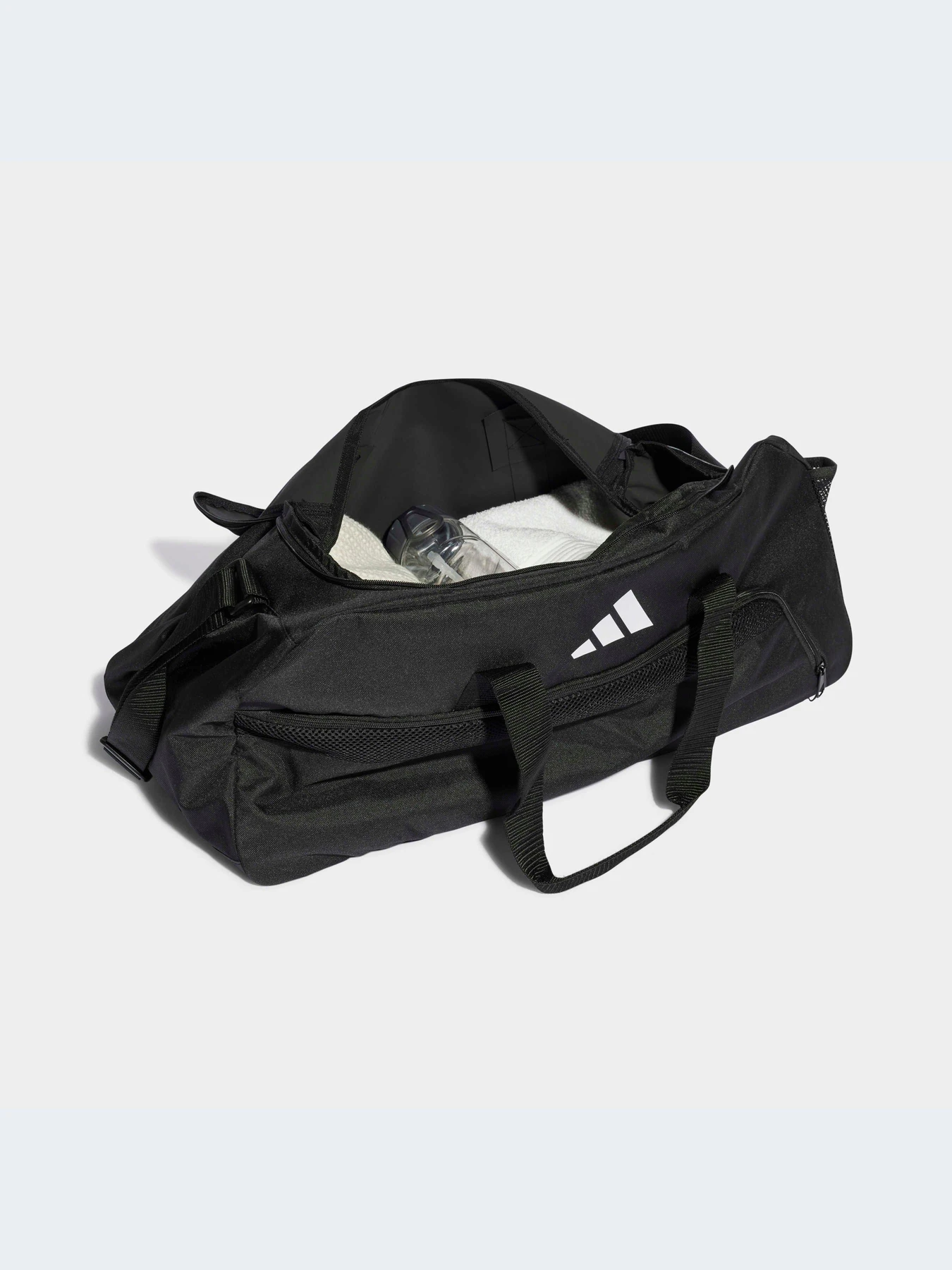 Сумки Adidas Tiro модель HS9749-KZ Сумки Adidas Tiro модель HS9749-KZ Фото