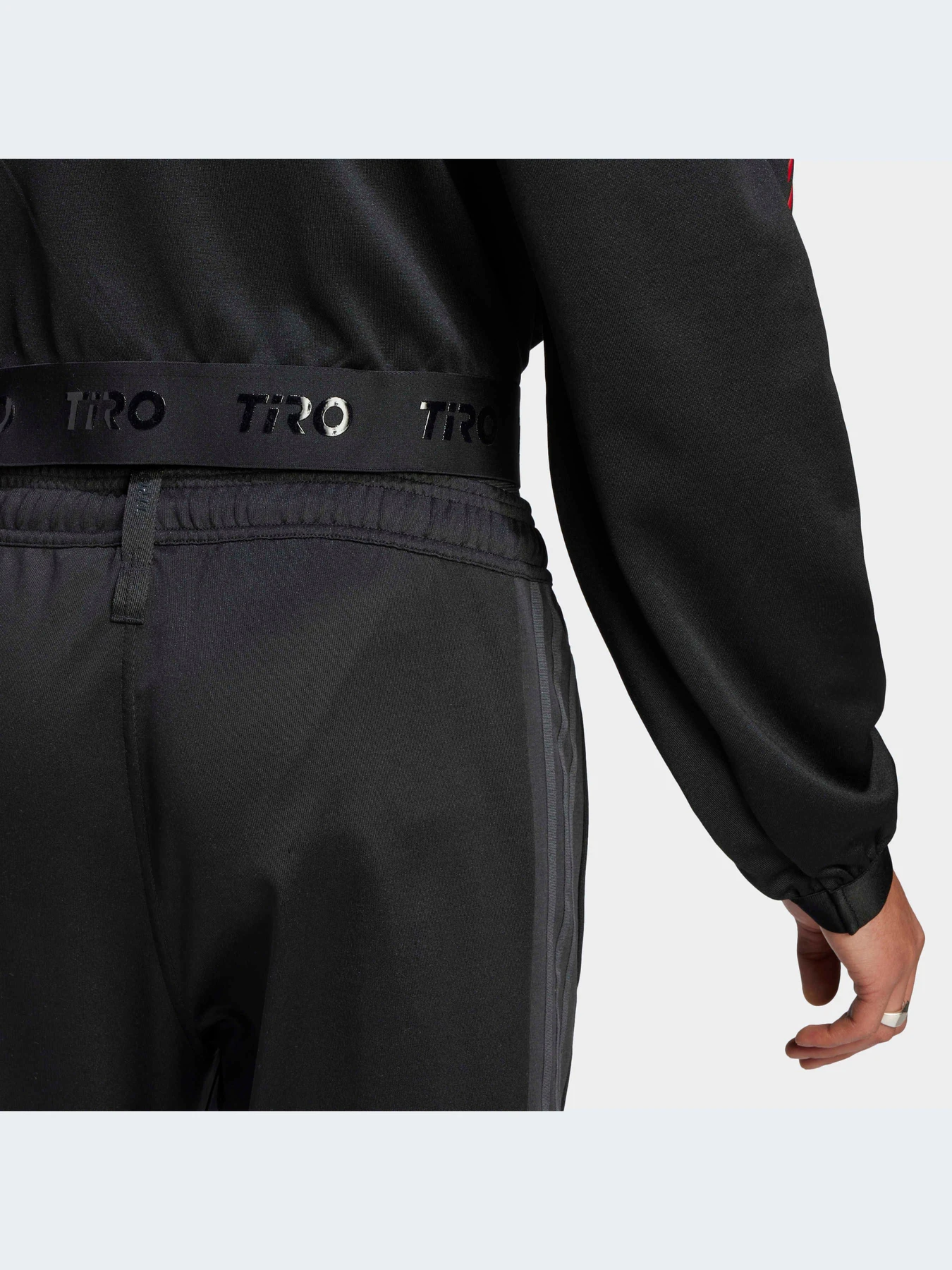 Брюки Adidas Tiro модель IM2899-KZ Брюки Adidas Tiro модель IM2899-KZ Фото