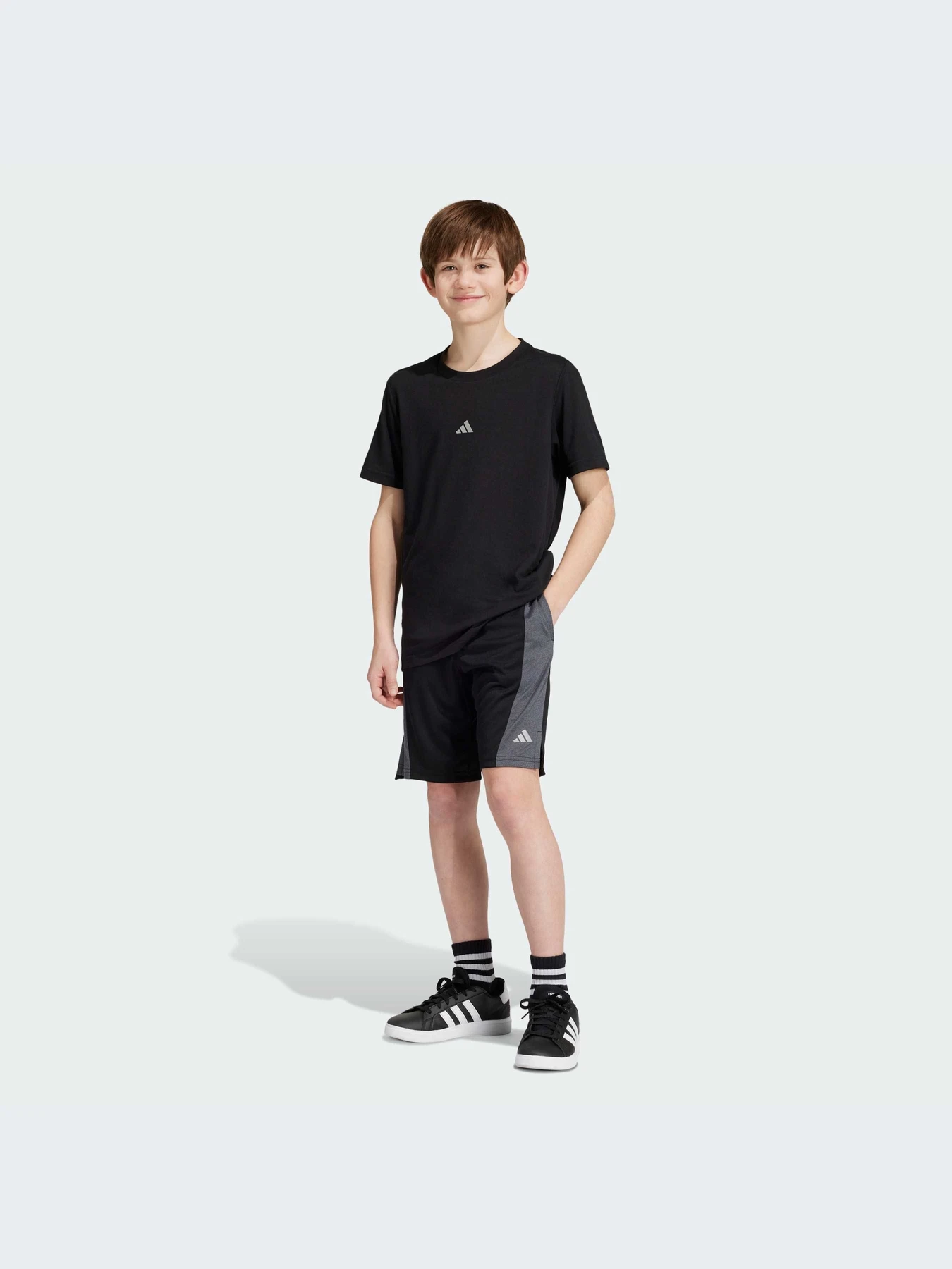 Шорты Adidas модель IR6227-KZ Шорты Adidas модель IR6227-KZ Фото