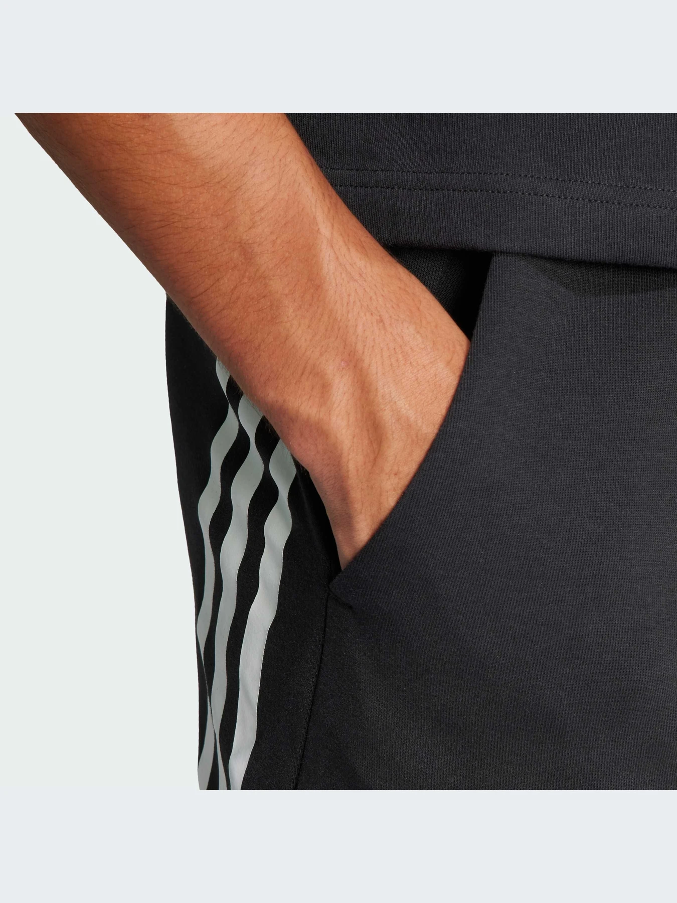 Шорты Adidas Icons модель IN3312-KZ Шорты Adidas Icons модель IN3312-KZ Фото