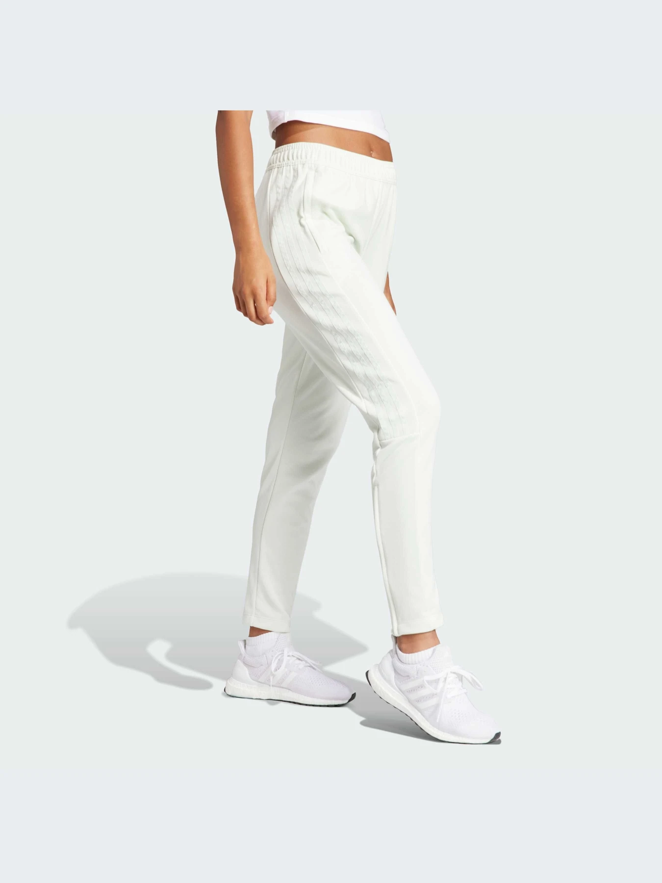 Брюки Adidas Tiro модель IS4549-KZ Брюки Adidas Tiro модель IS4549-KZ Фото