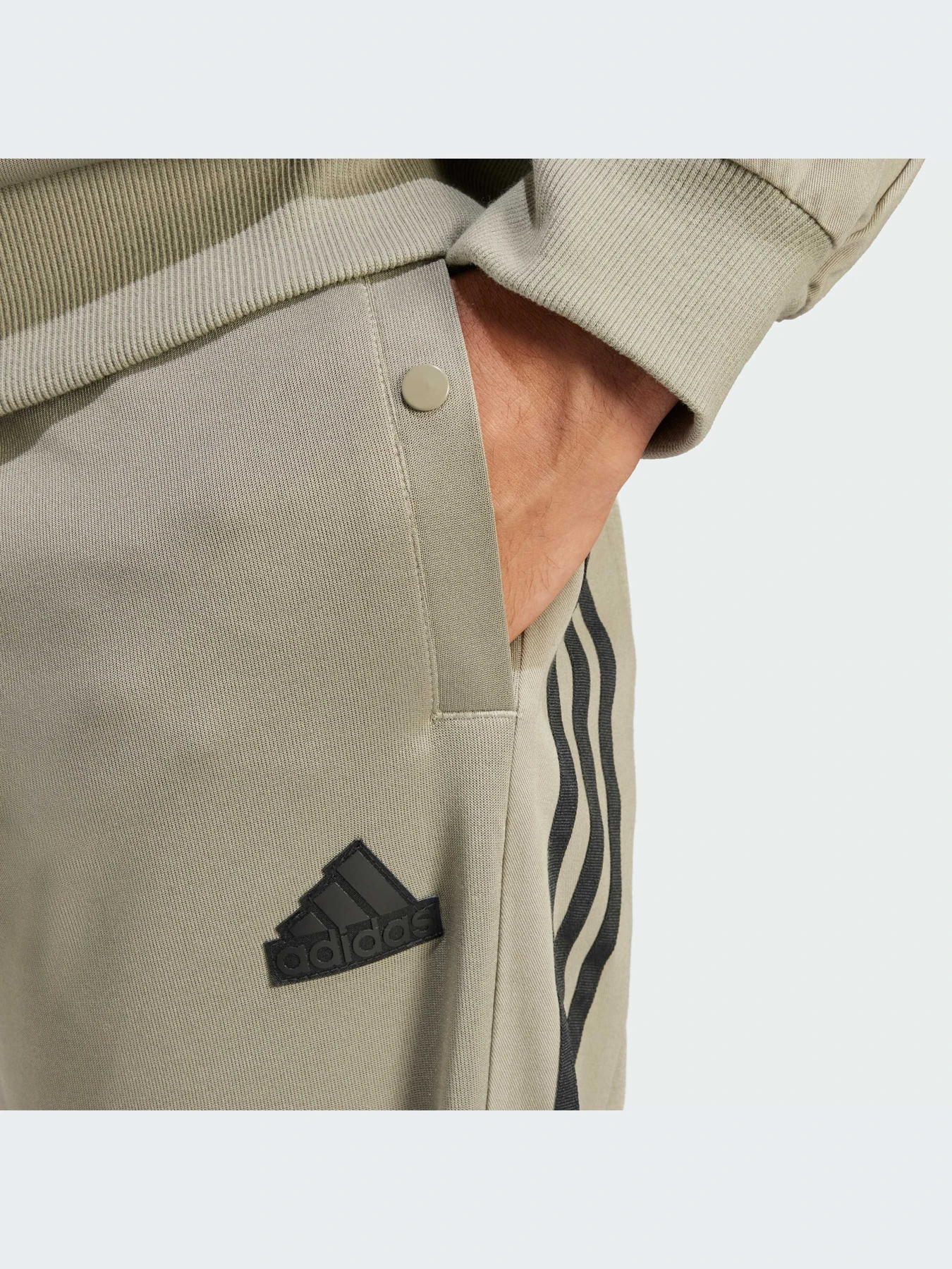 Брюки Adidas Tiro модель IS1504-KZ Брюки Adidas Tiro модель IS1504-KZ Фото