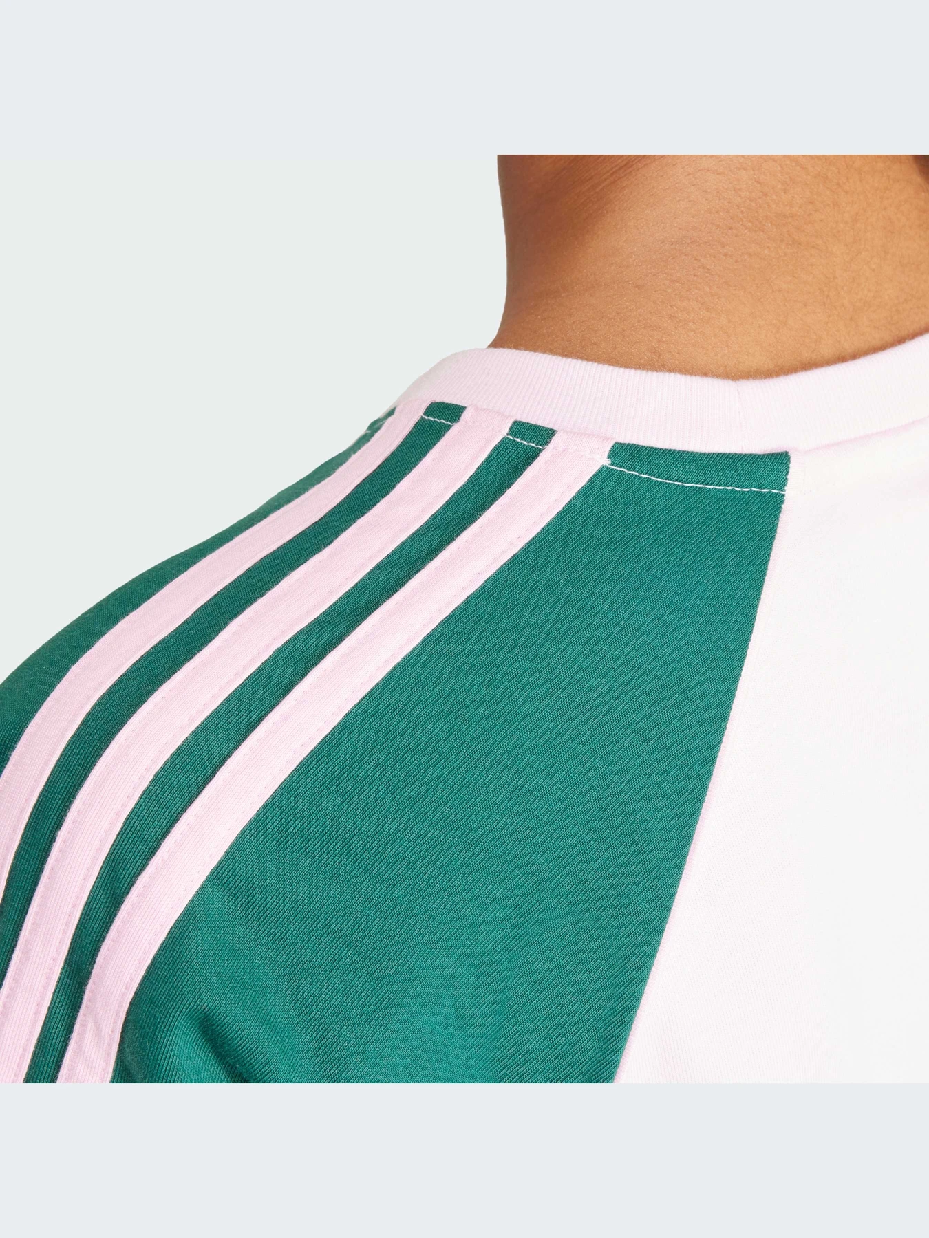 Худи и свитшоты Adidas модель IM9813-KZ Худи и свитшоты Adidas модель IM9813-KZ Фото