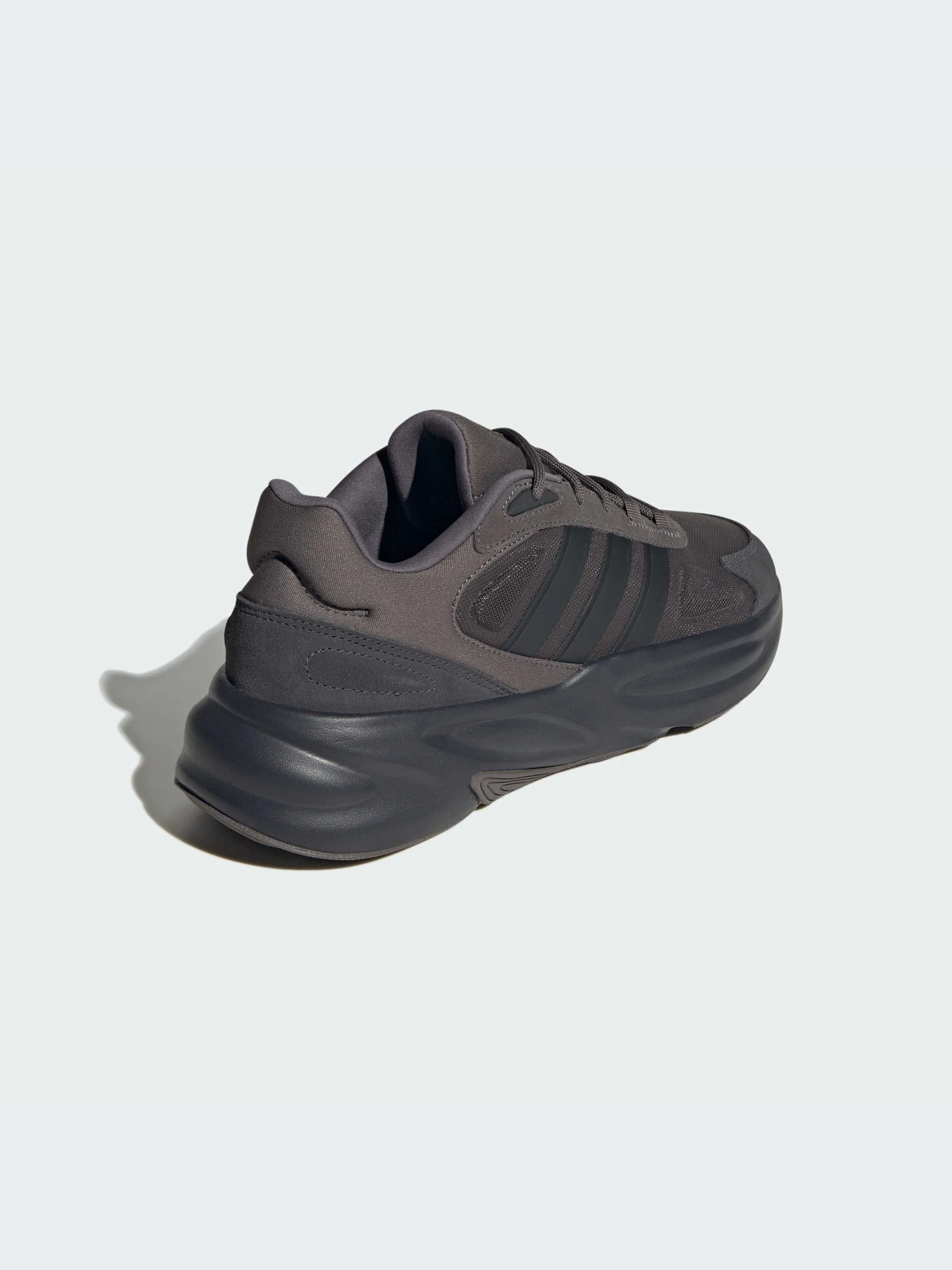 Кроссовки Adidas Ozweego модель IG5984-KZ Фото