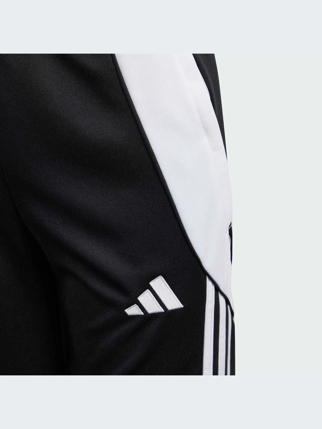 Брюки Adidas Tiro модель IJ7667-KZ Брюки Adidas Tiro модель IJ7667-KZ Фото