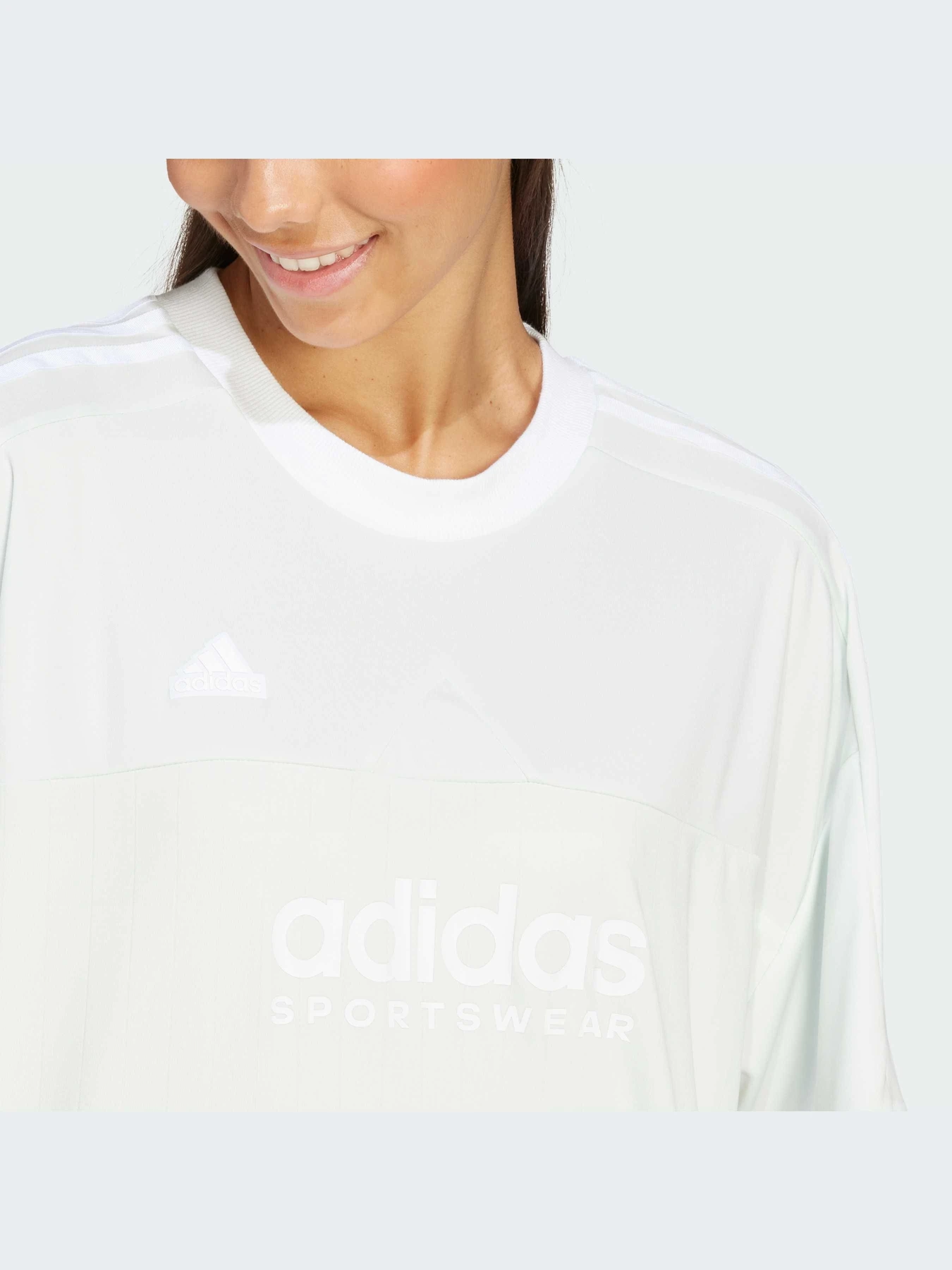 Футболки и поло Adidas Tiro модель IS4581-KZ Футболки и поло Adidas Tiro модель IS4581-KZ Фото