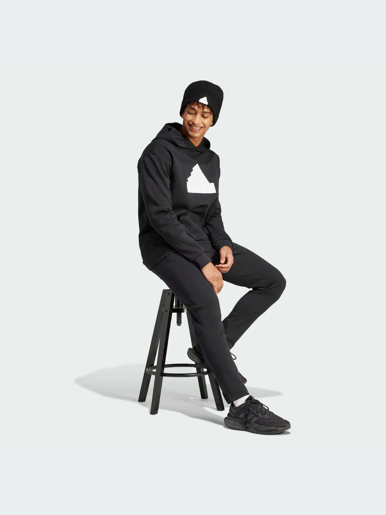 Брюки Adidas Icons модель IN3322-KZ Брюки Adidas Icons модель IN3322-KZ Фото