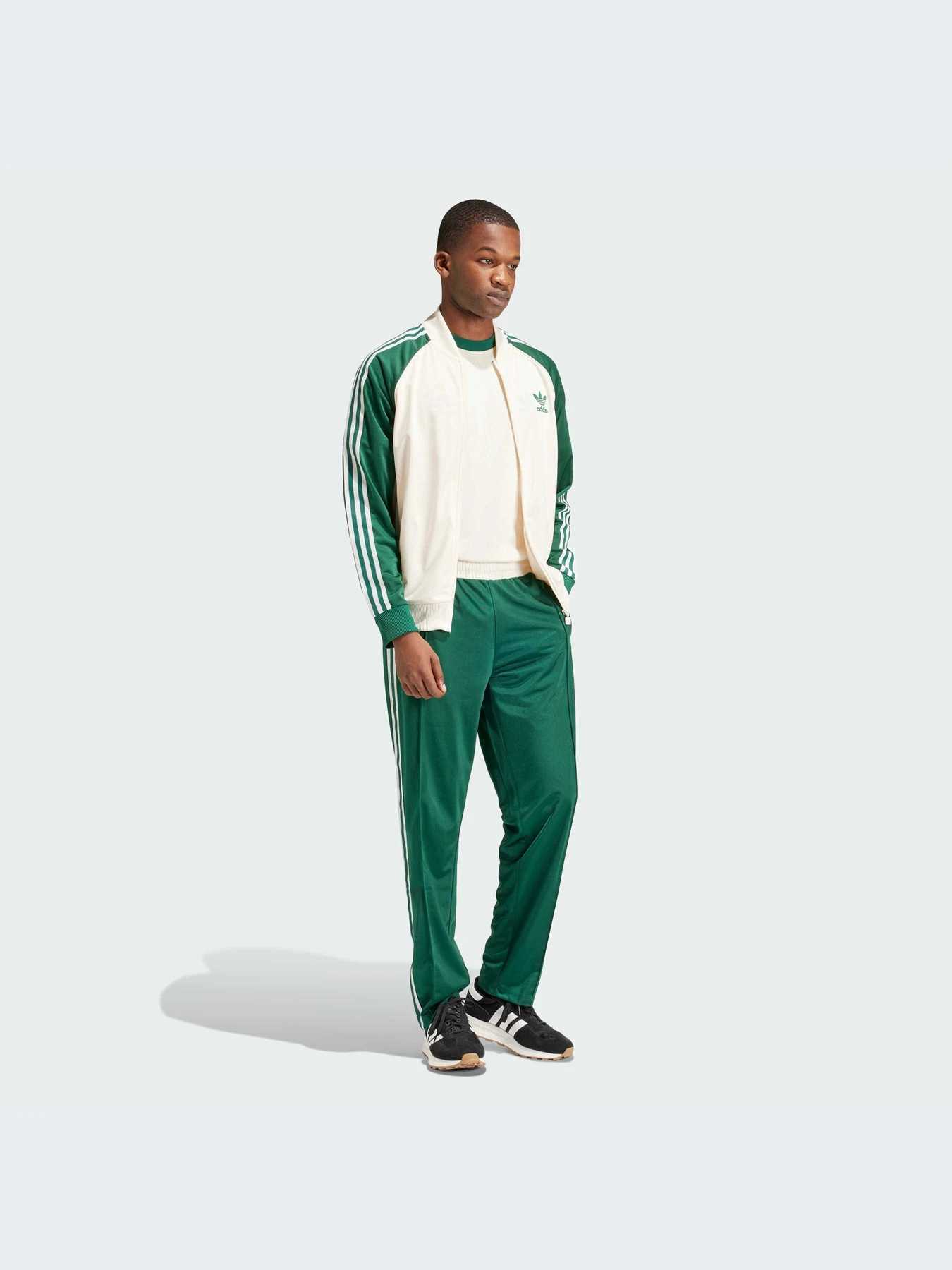Худи и свитшоты Adidas модель IS1403-KZ Худи и свитшоты Adidas модель IS1403-KZ Фото