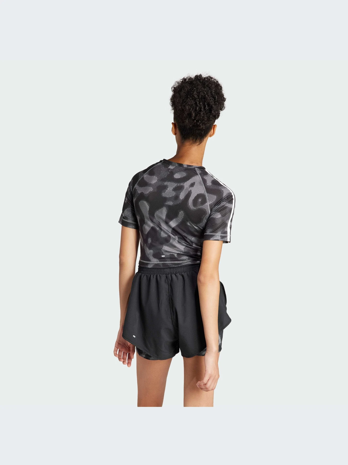 Футболки и поло Adidas 3 Stripes модель IK5012-KZ Футболки и поло Adidas 3 Stripes модель IK5012-KZ Фото