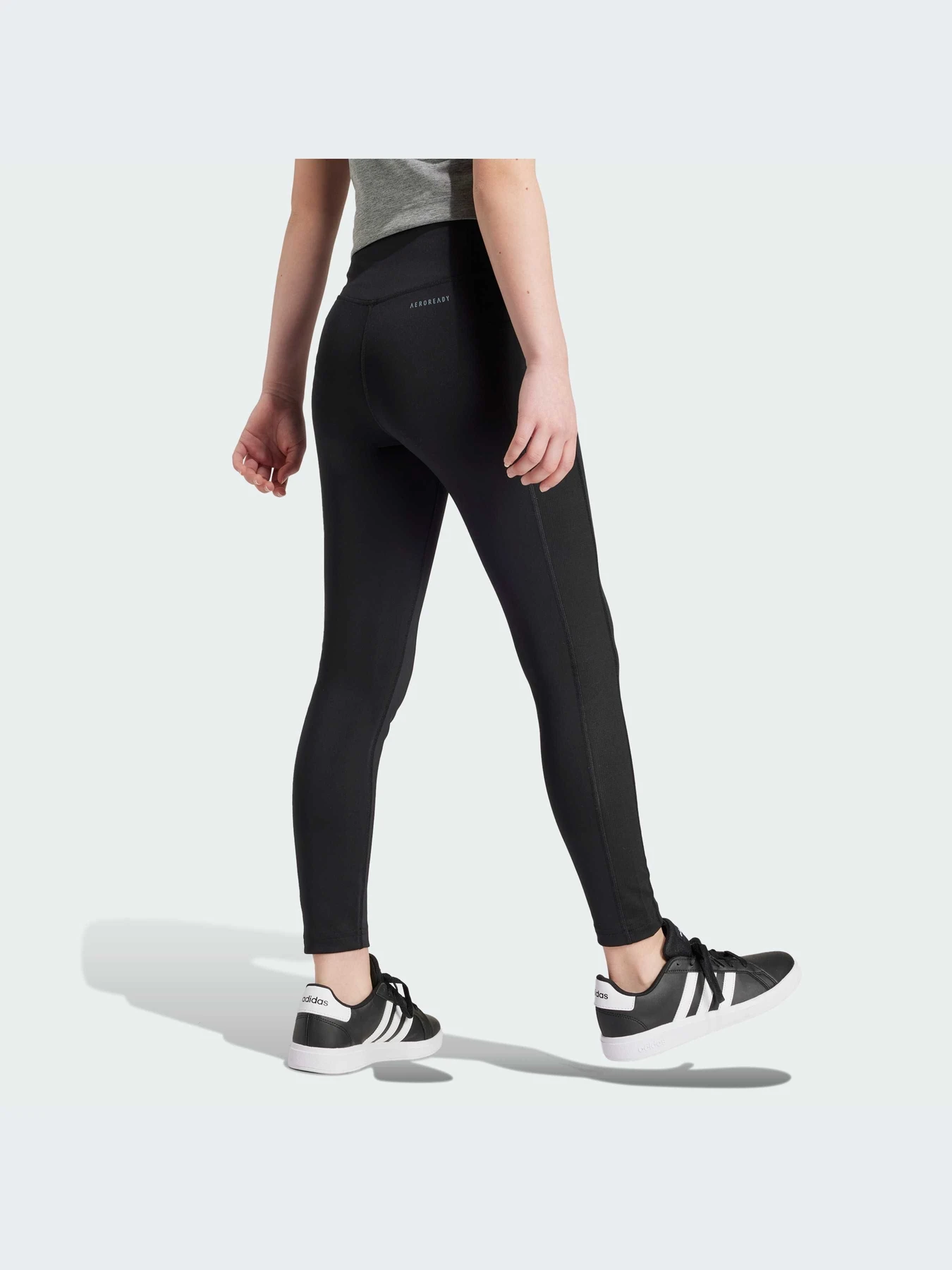 Брюки Adidas модель IU2647-KZ Брюки Adidas модель IU2647-KZ Фото