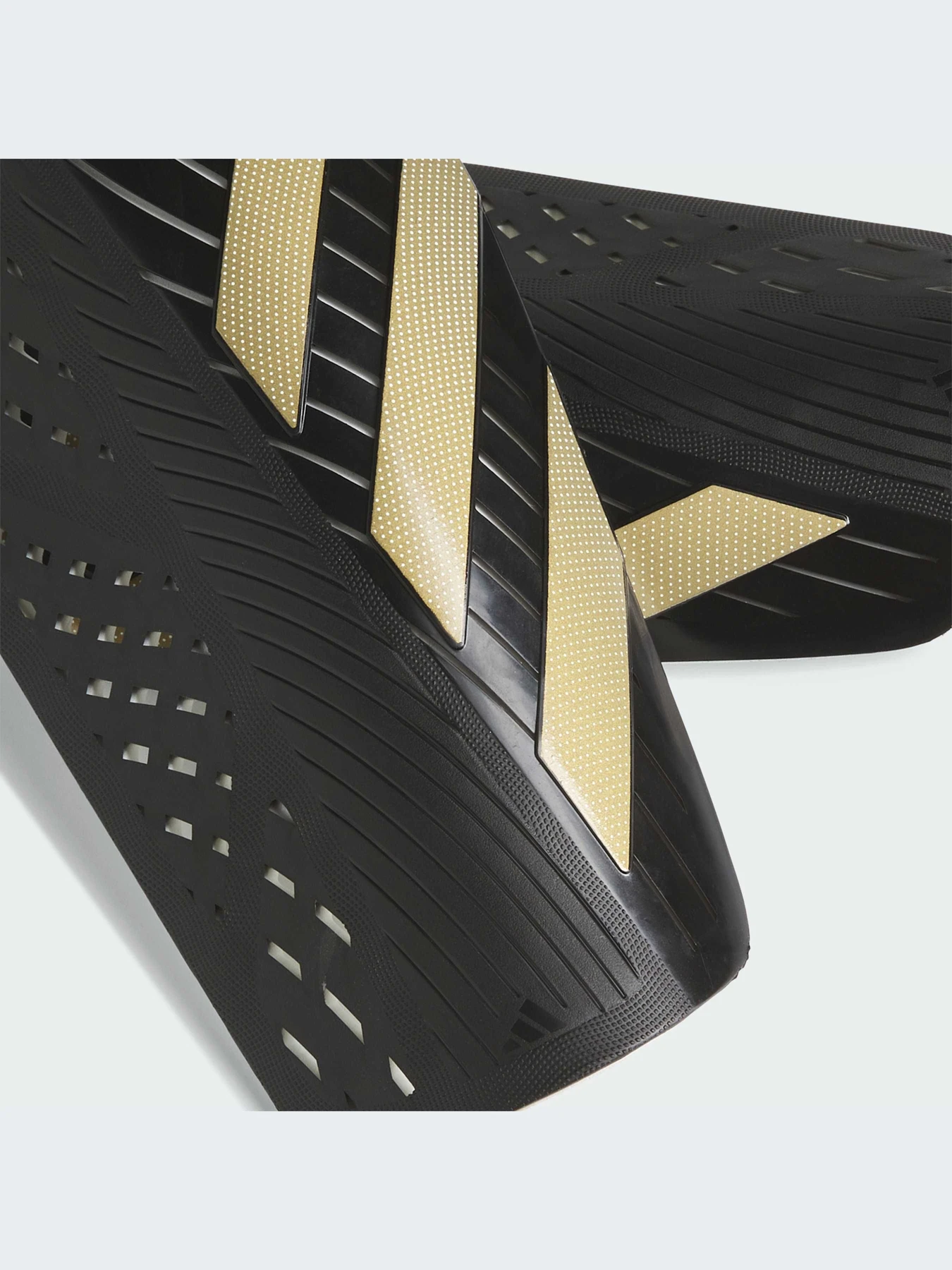 Щитки Adidas модель IS5399-KZ Щитки Adidas модель IS5399-KZ Фото