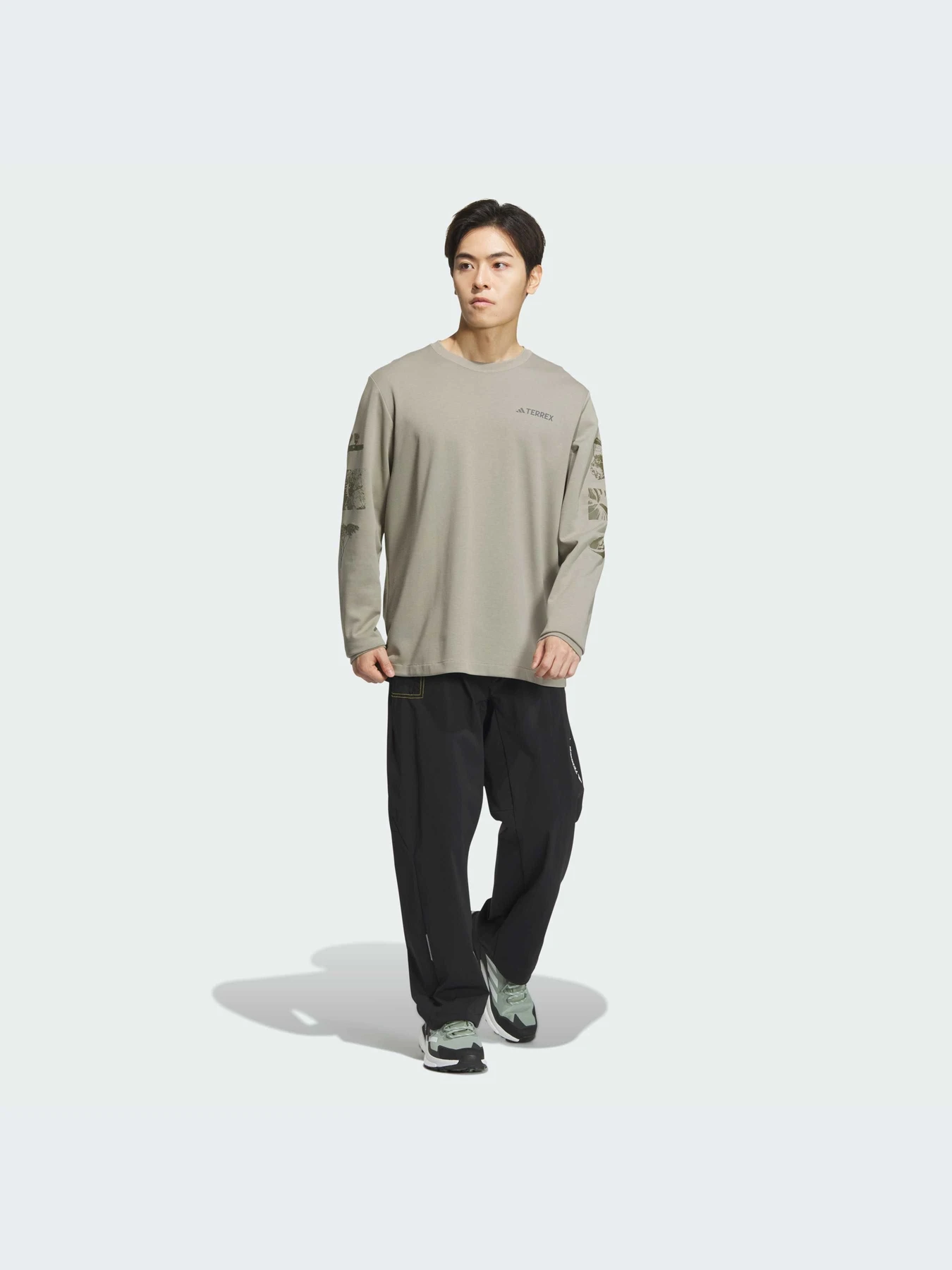 Худи и свитшоты Adidas модель IS9509-KZ Худи и свитшоты Adidas модель IS9509-KZ Фото