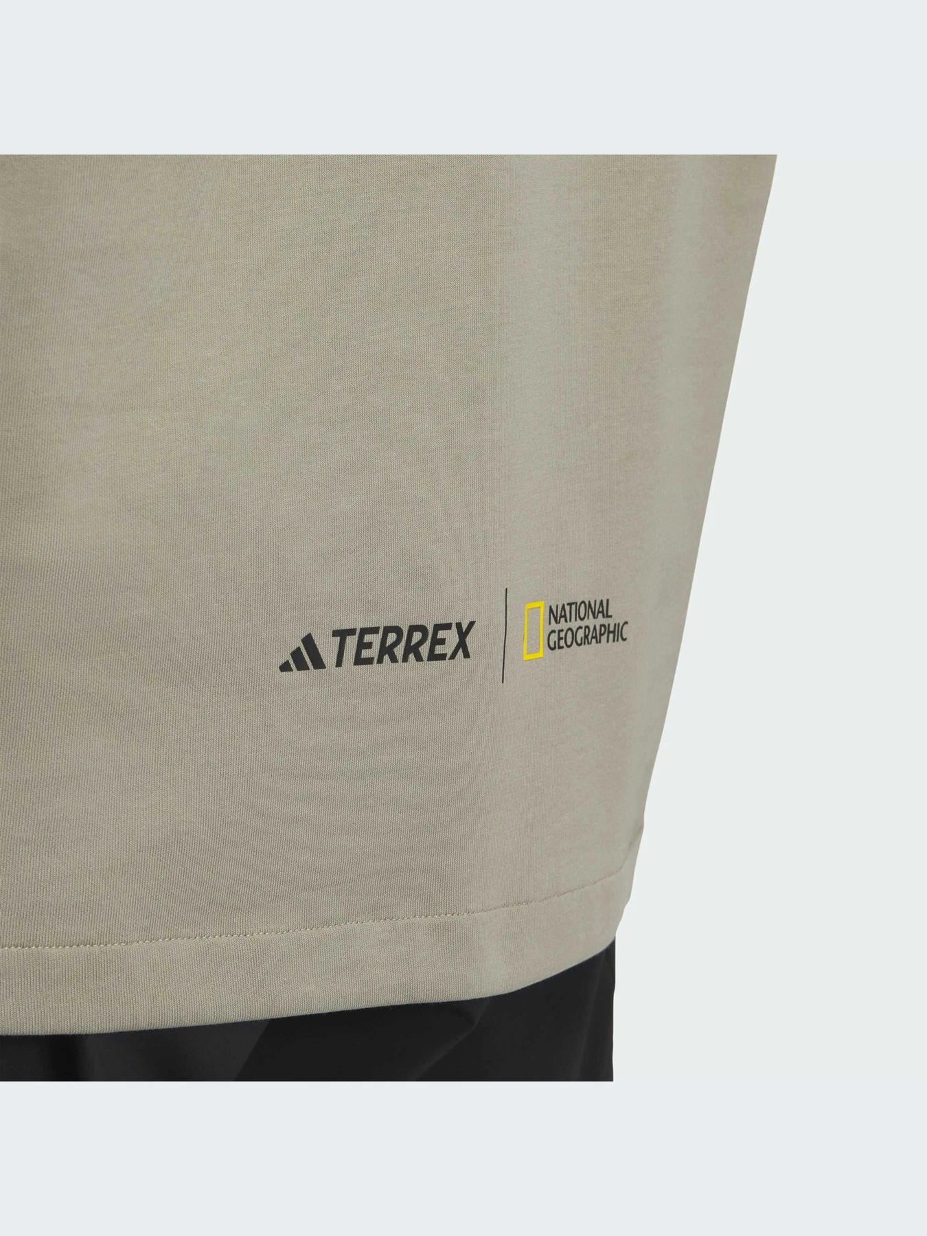 Худи и свитшоты Adidas модель IS9509-KZ Худи и свитшоты Adidas модель IS9509-KZ Фото