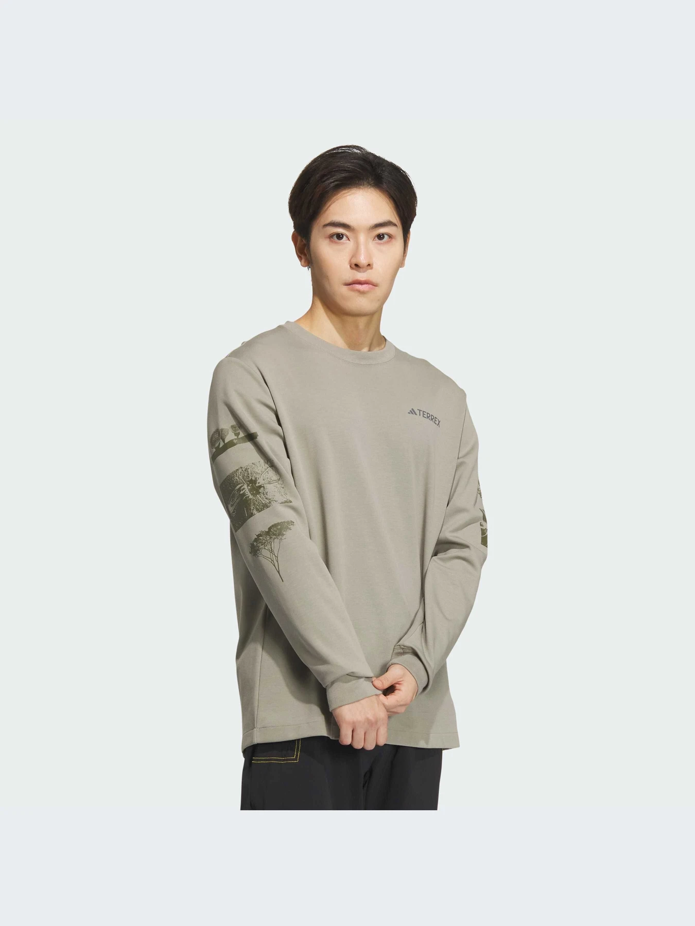 Худи и свитшоты Adidas модель IS9509-KZ Худи и свитшоты Adidas модель IS9509-KZ Фото