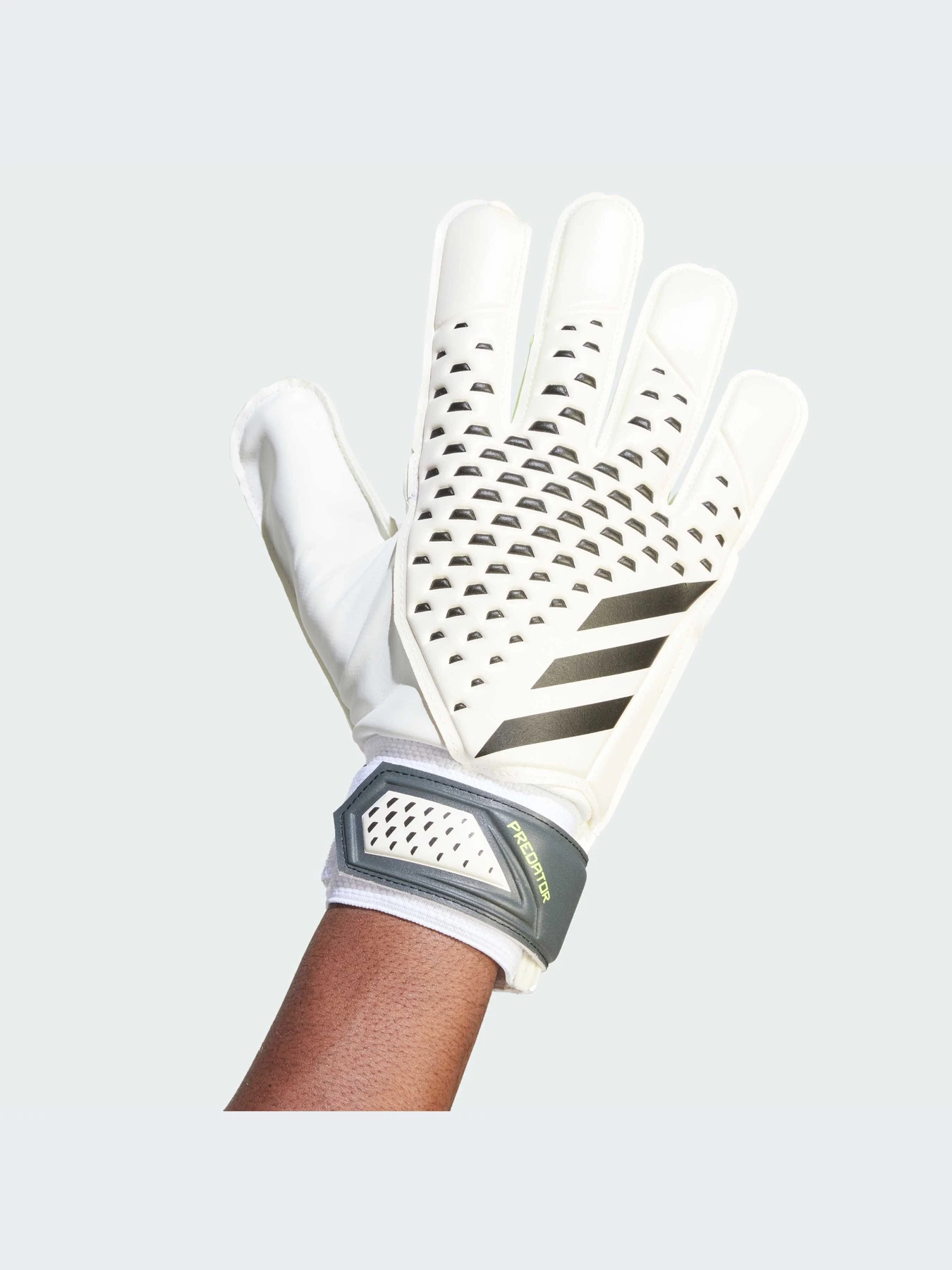 Перчатки для спорта Adidas Predator модель IA0874-KZ Перчатки для спорта Adidas Predator модель IA0874-KZ Фото