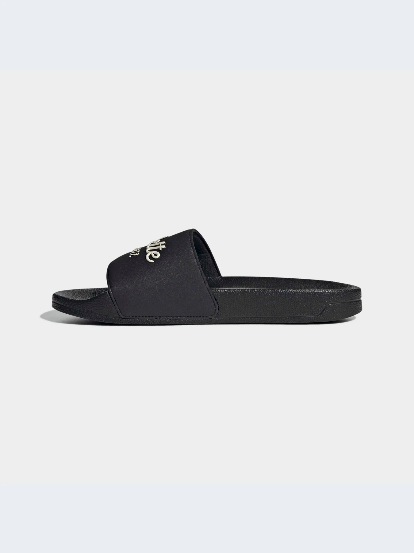 Шлёпанцы Adidas Adilette модель GW8747-KZ Шлёпанцы Adidas Adilette модель GW8747-KZ Фото