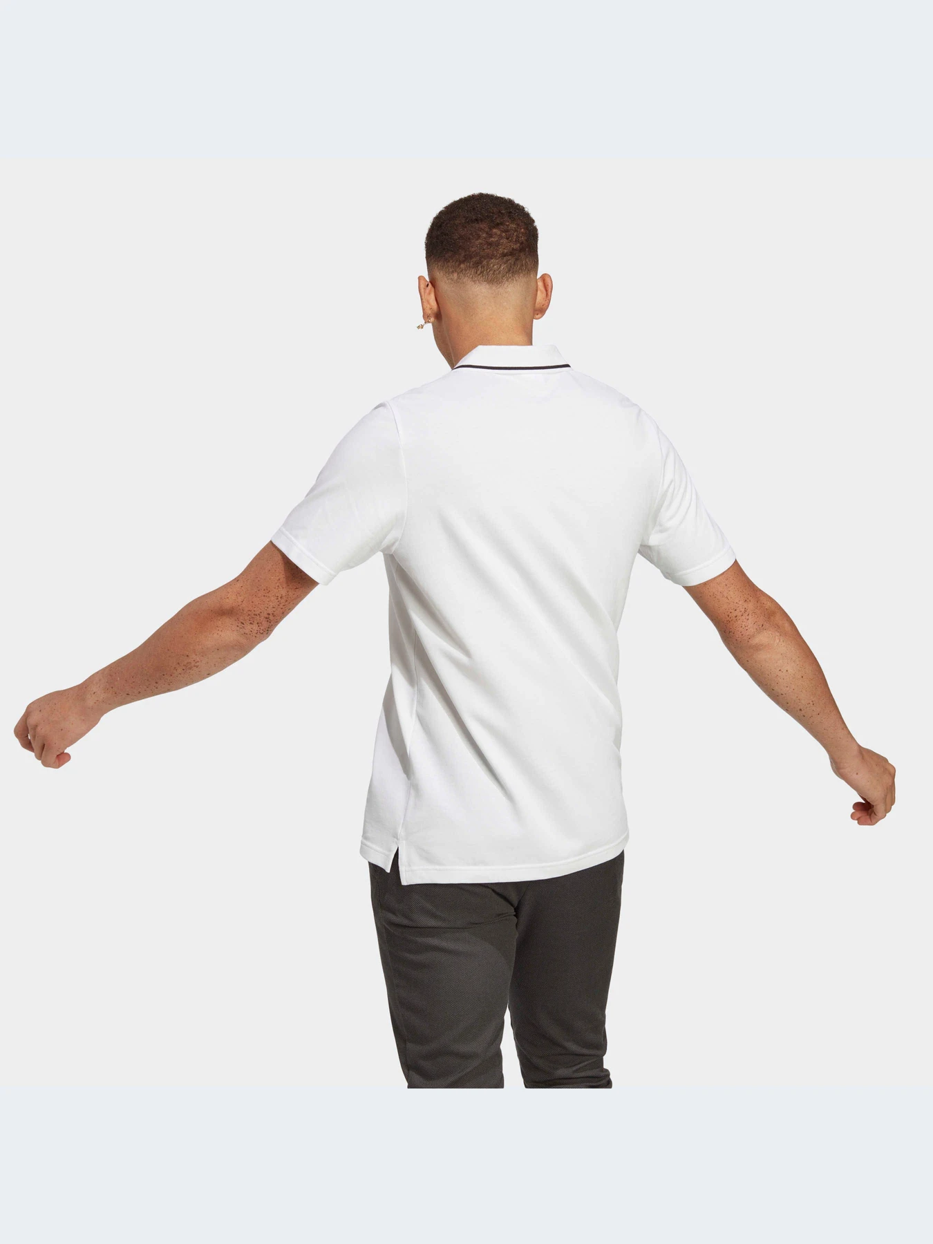 Футболки и поло Adidas модель IC9315-KZ Футболки и поло Adidas модель IC9315-KZ Фото