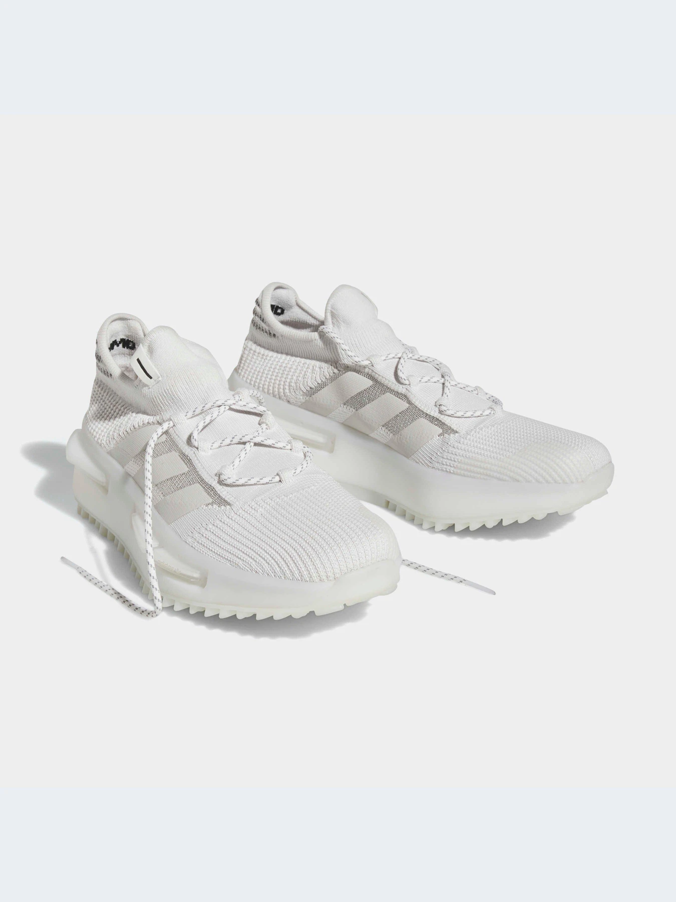 Кроссовки Adidas NMD модель GW4652-KZ Кроссовки Adidas NMD модель GW4652-KZ Фото