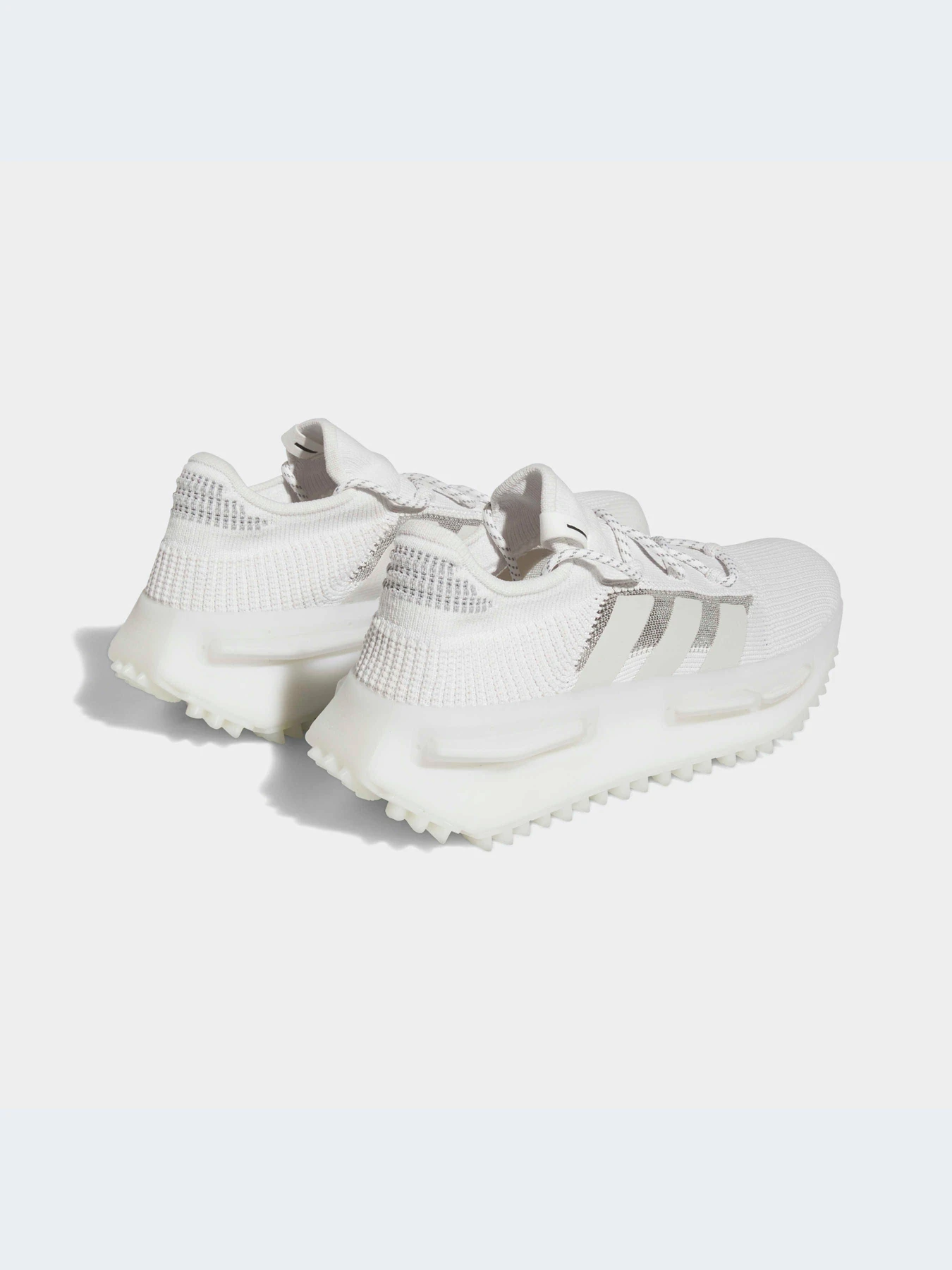 Кроссовки Adidas NMD модель GW4652-KZ Кроссовки Adidas NMD модель GW4652-KZ Фото