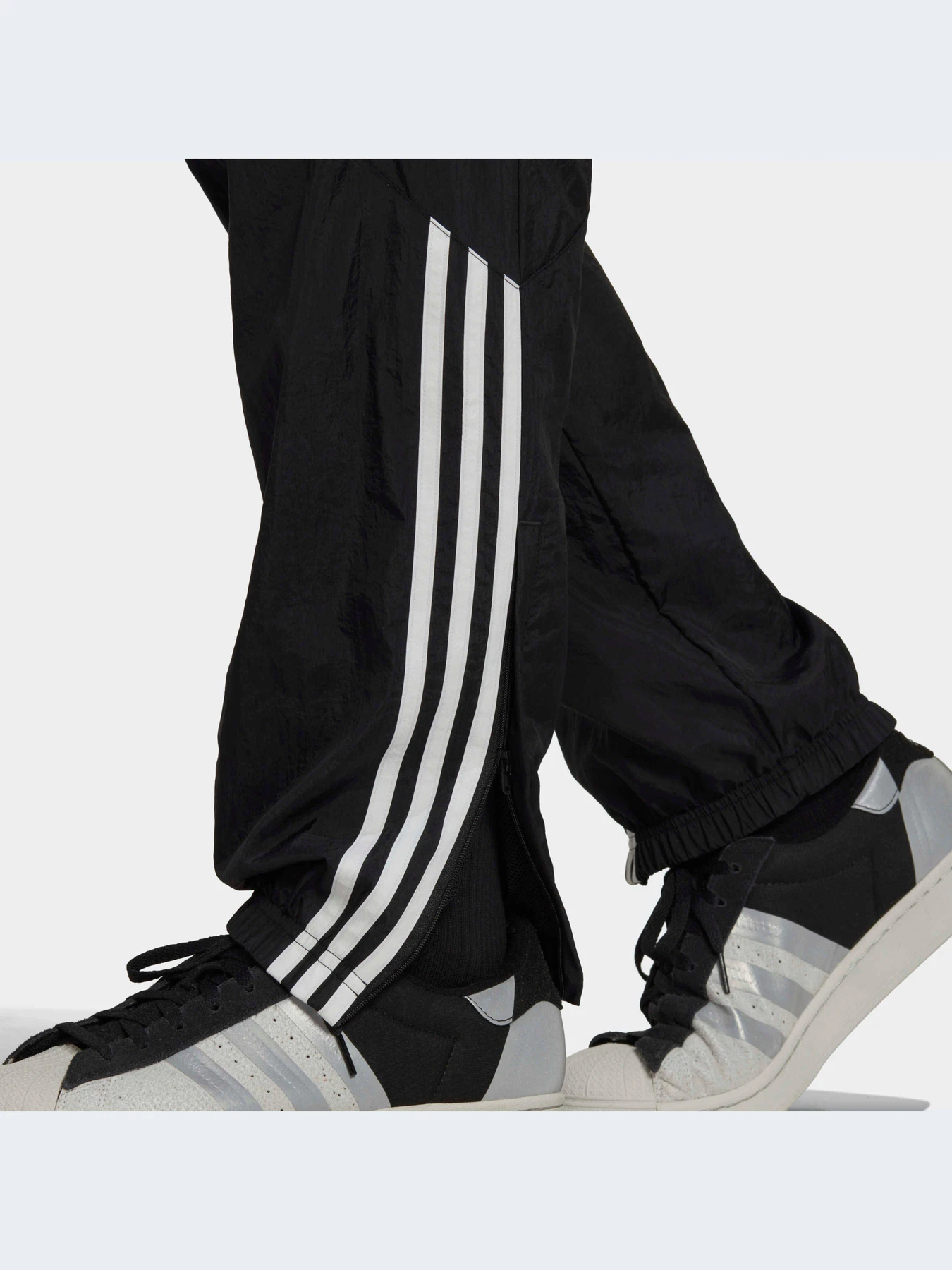 Брюки Adidas модель HK7325-KZ Брюки Adidas модель HK7325-KZ Фото