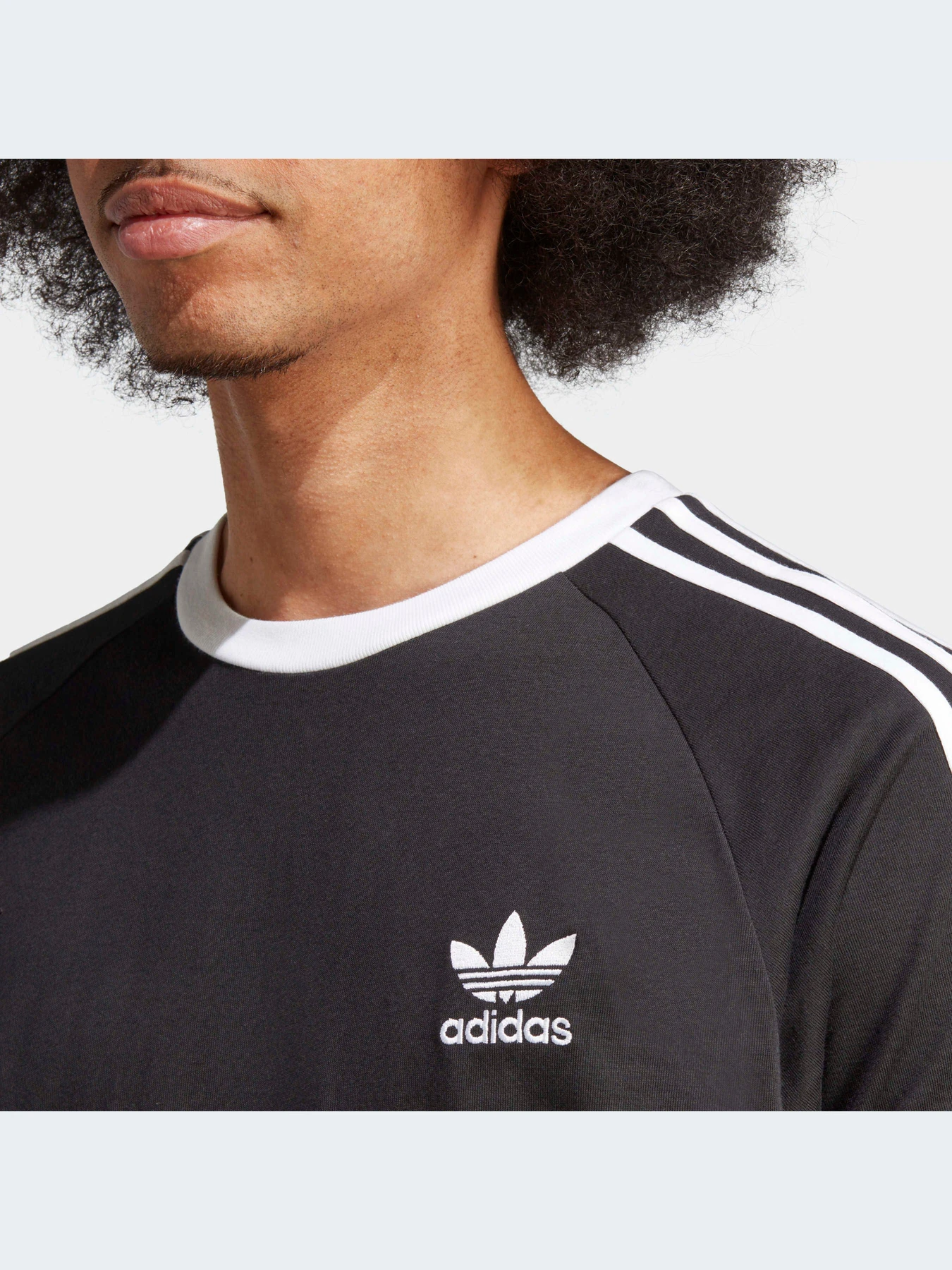 Футболки и поло Adidas Adicolor модель IA4845-KZ Футболки и поло Adidas Adicolor модель IA4845-KZ Фото
